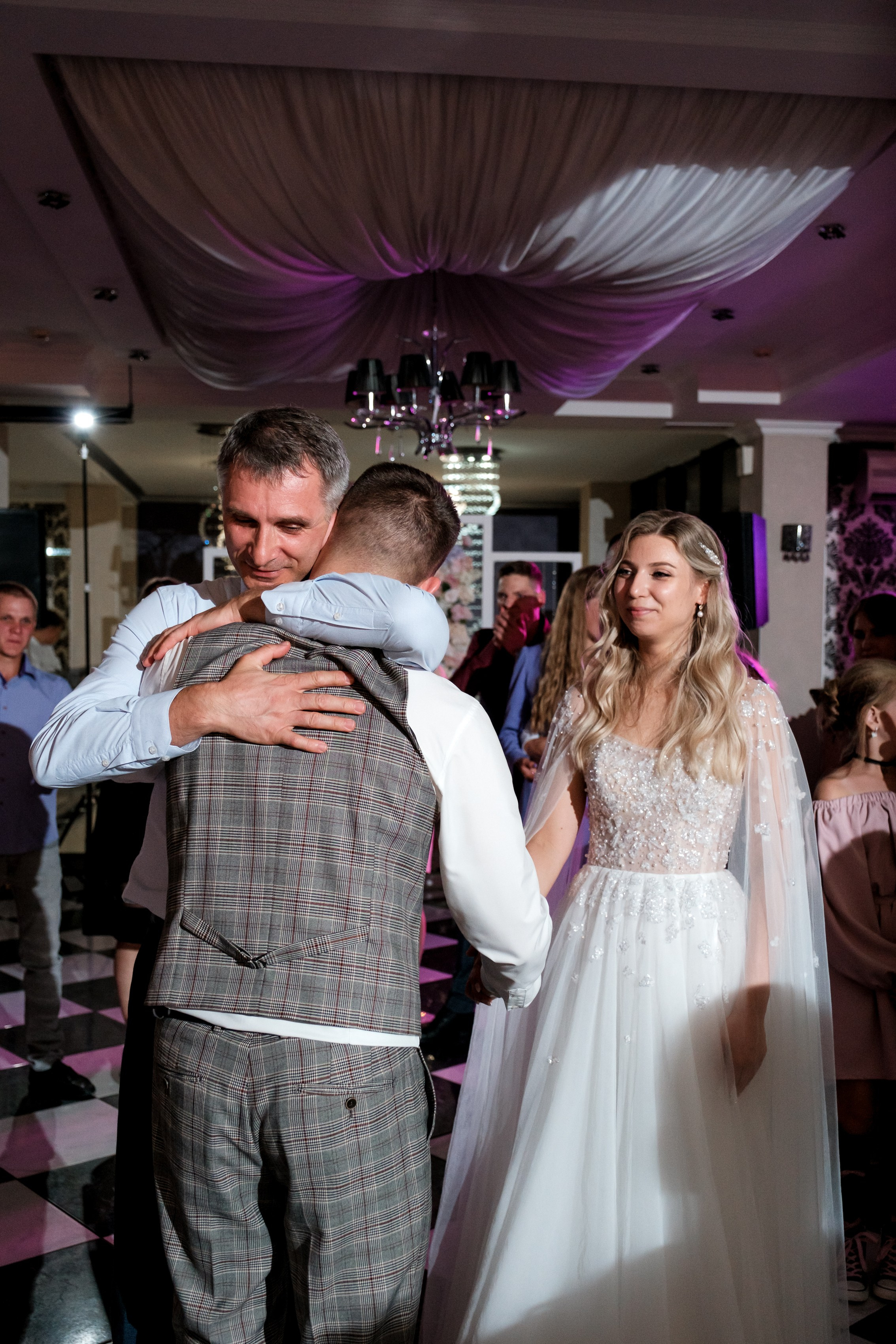 Свадебная фотосессия Волгоград. Свадебный и семейный фотограф в Волгограде Кристина Иванова