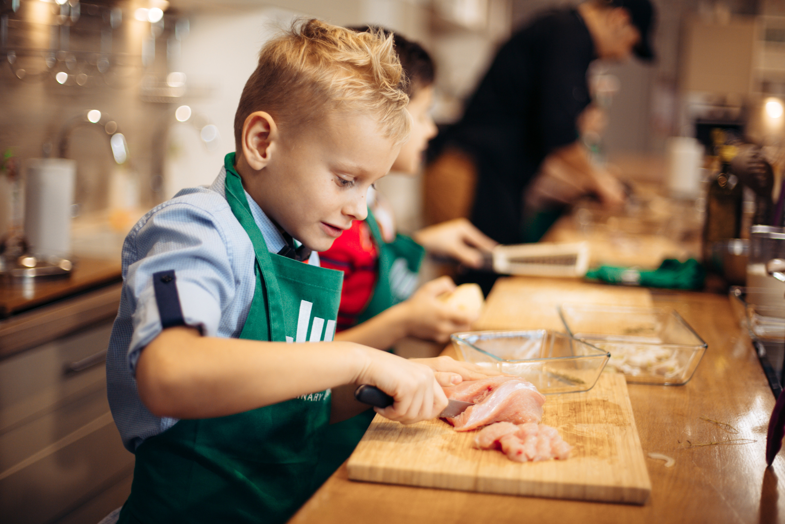 The kitchen studio of Y. Vysotskaya. Kids birthday. Photographer Vlad Boytsoff