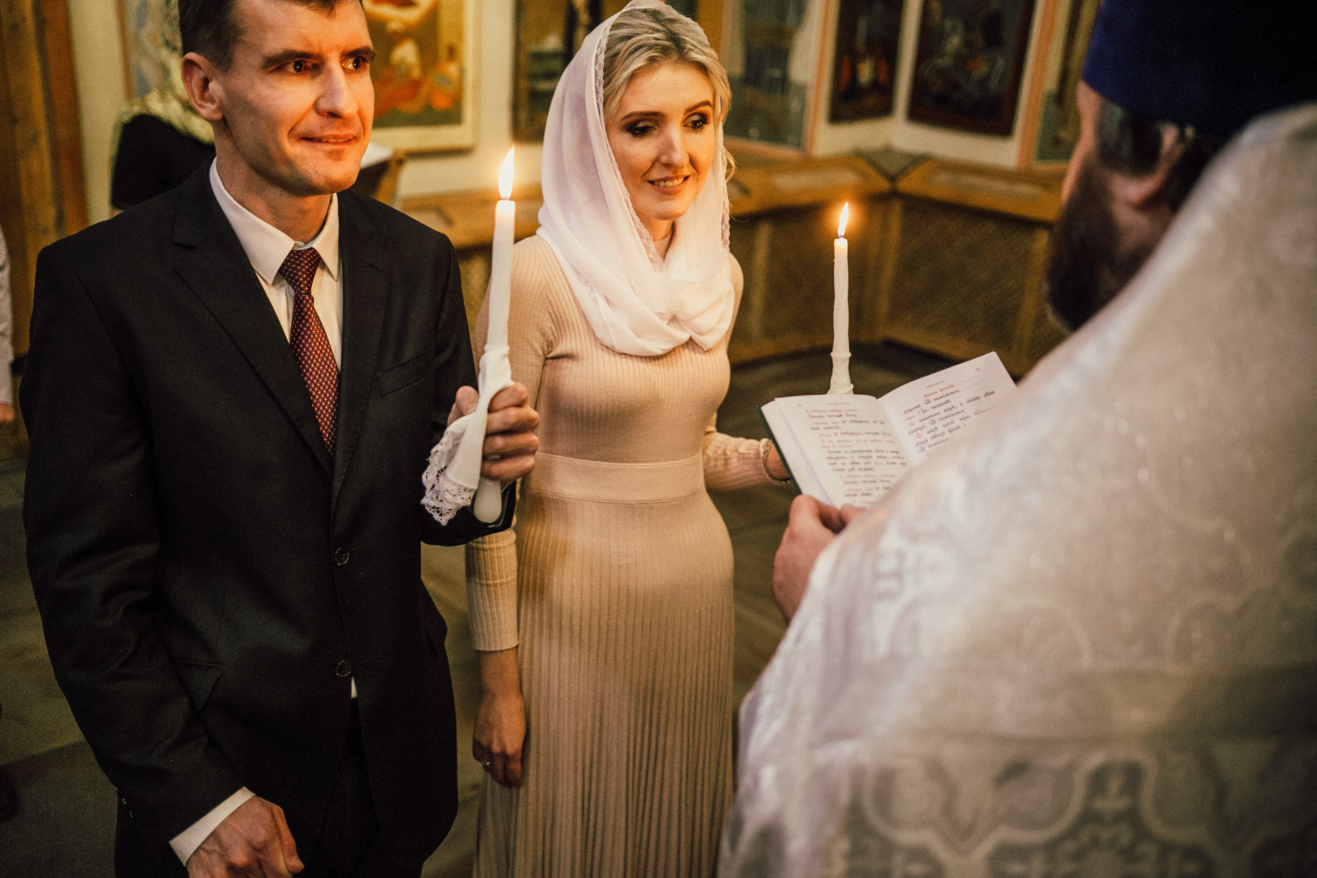 Венчание. Казанский собор на Красной Площади. Свадебный фотограф в Москве Влад Бойцов