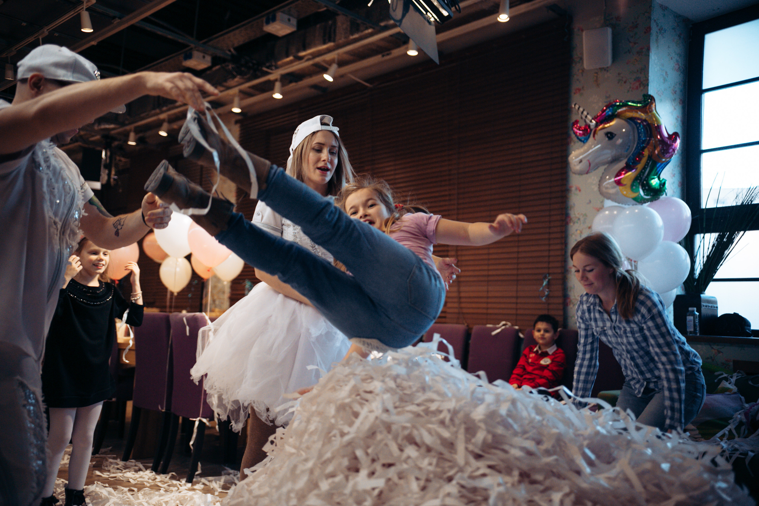The kitchen studio of Y. Vysotskaya. Kids birthday. Photographer Vlad Boytsoff