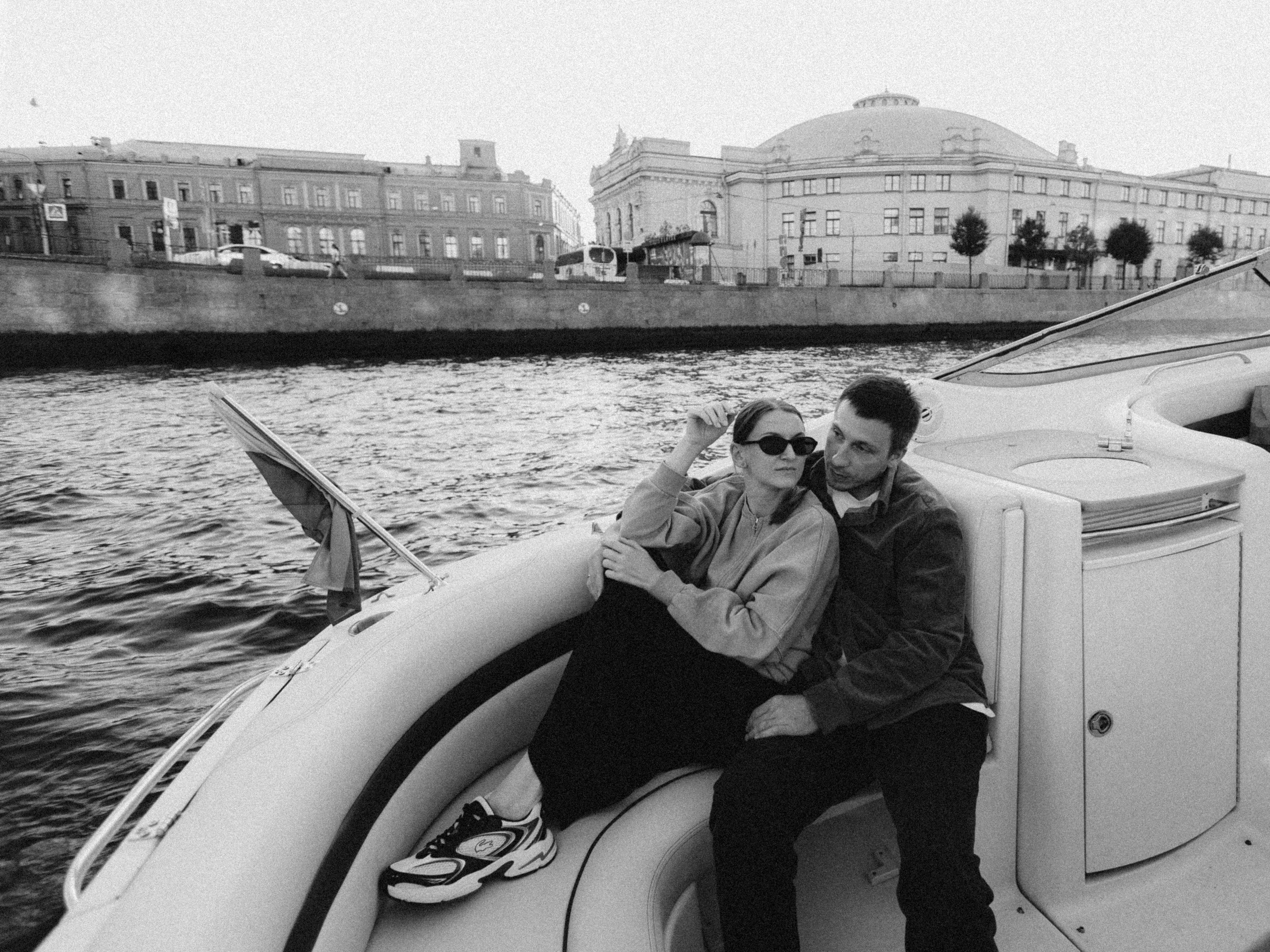 Семейная фотосессия на катере в Санкт-Петербурге. Свадебный и семейный фотограф в Санкт-Петербурге Татьяна Пастухова