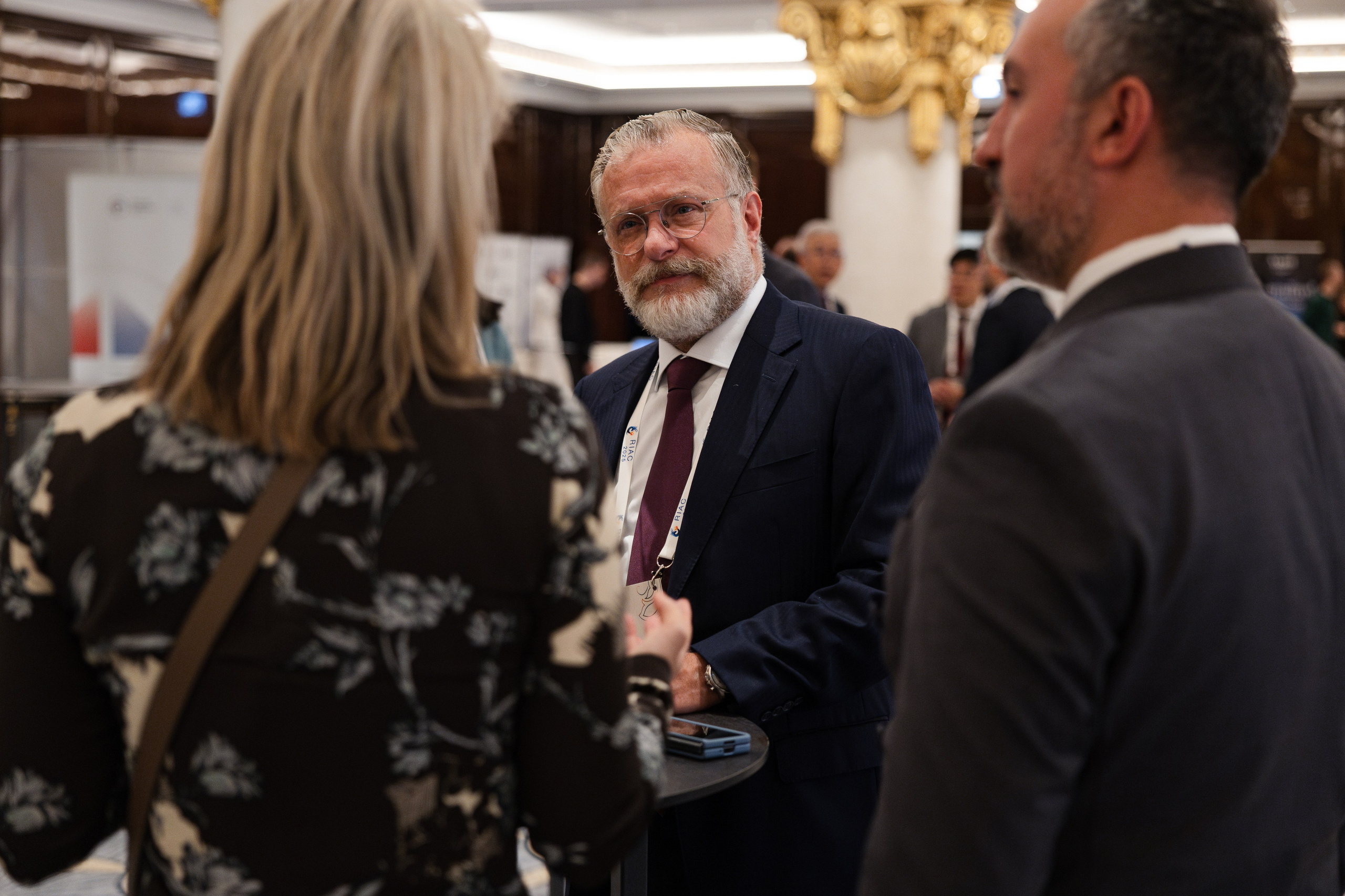 RIAC 2025. Свадебный репортажный фотограф в Москве