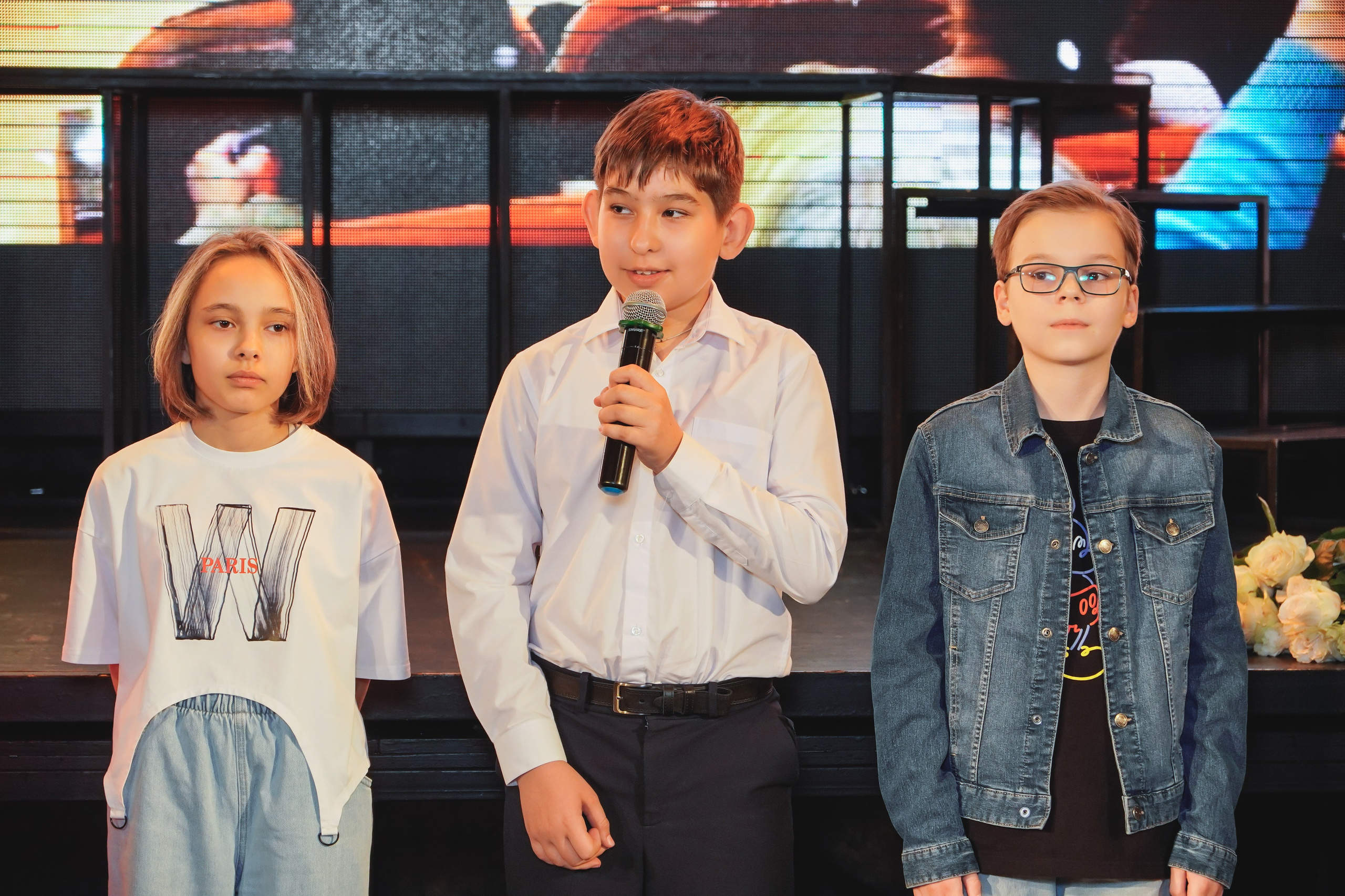 Выпускной. Занимаюсь профессиональной фотографией и живу рядом с Байкалом. Работаю в разных жанрах