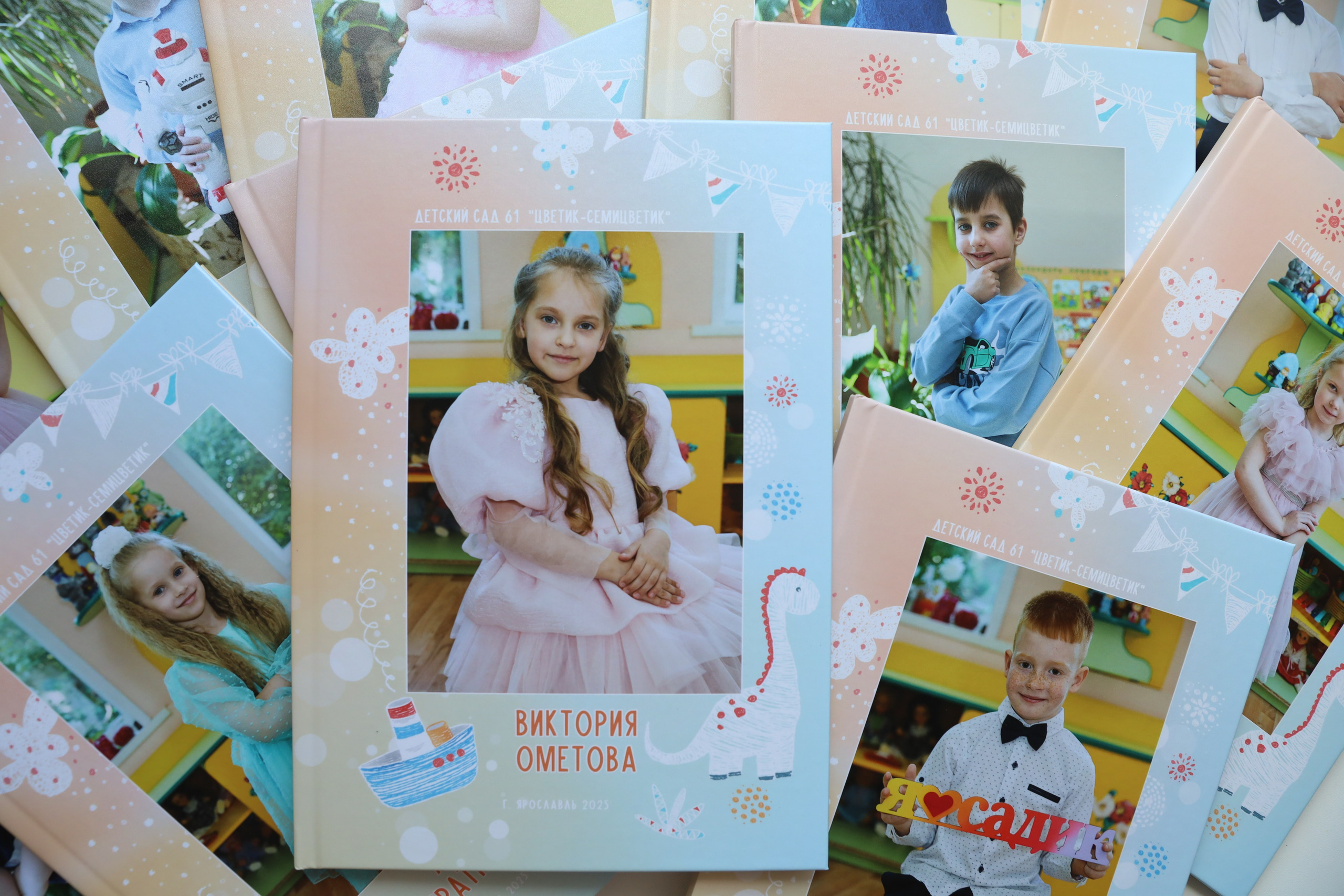 Готовые выпускные альбомы. Семейный и свадебный фотограф в Ярославле Надежда Бойкова