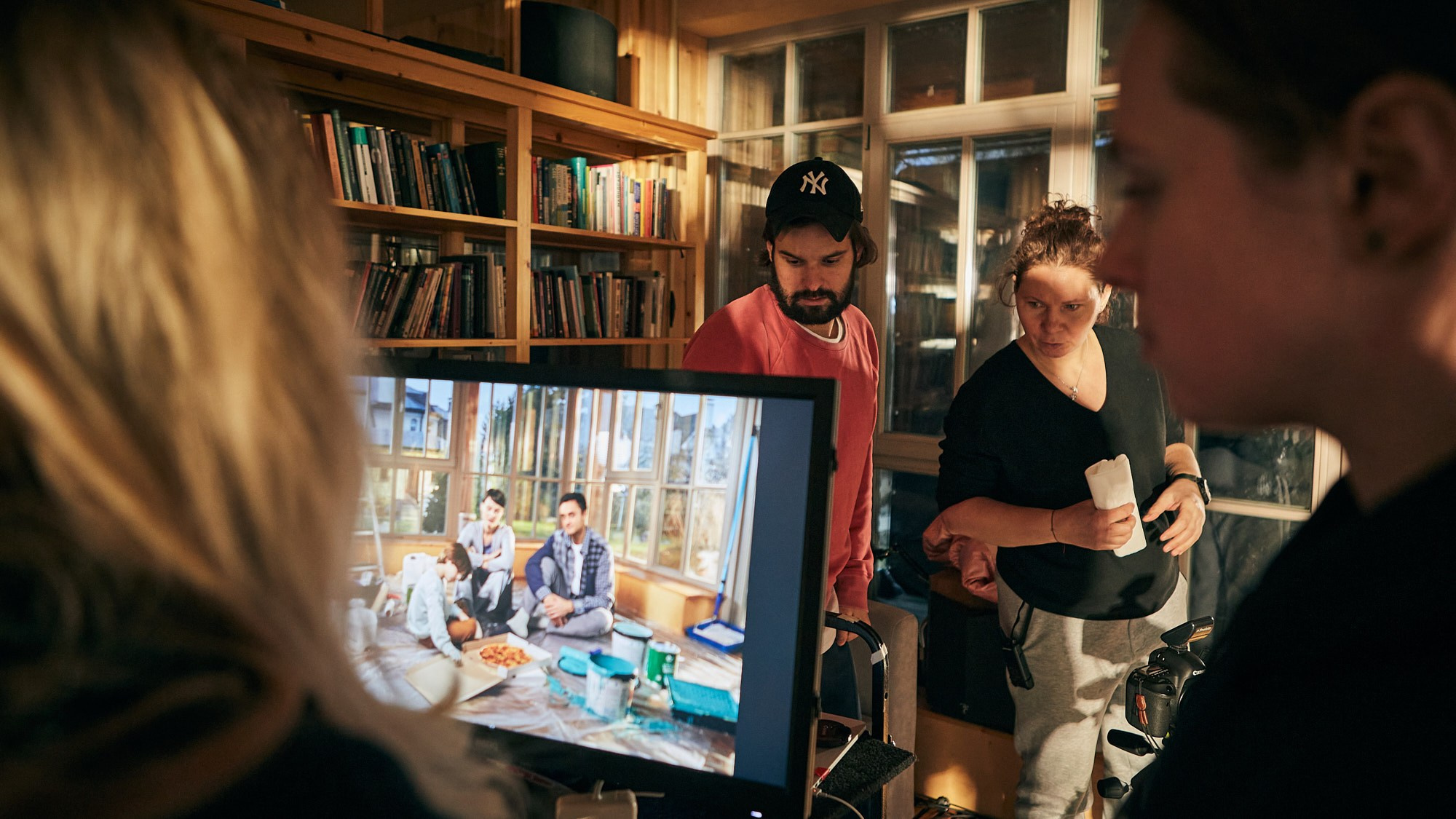 Репортажная съёмка закулисья рекламного проекта — бэкстейдж. Репортажный фотограф в Москве — Дмитрий Тарасов | Съёмка мероприятий, концертов, корпоративов