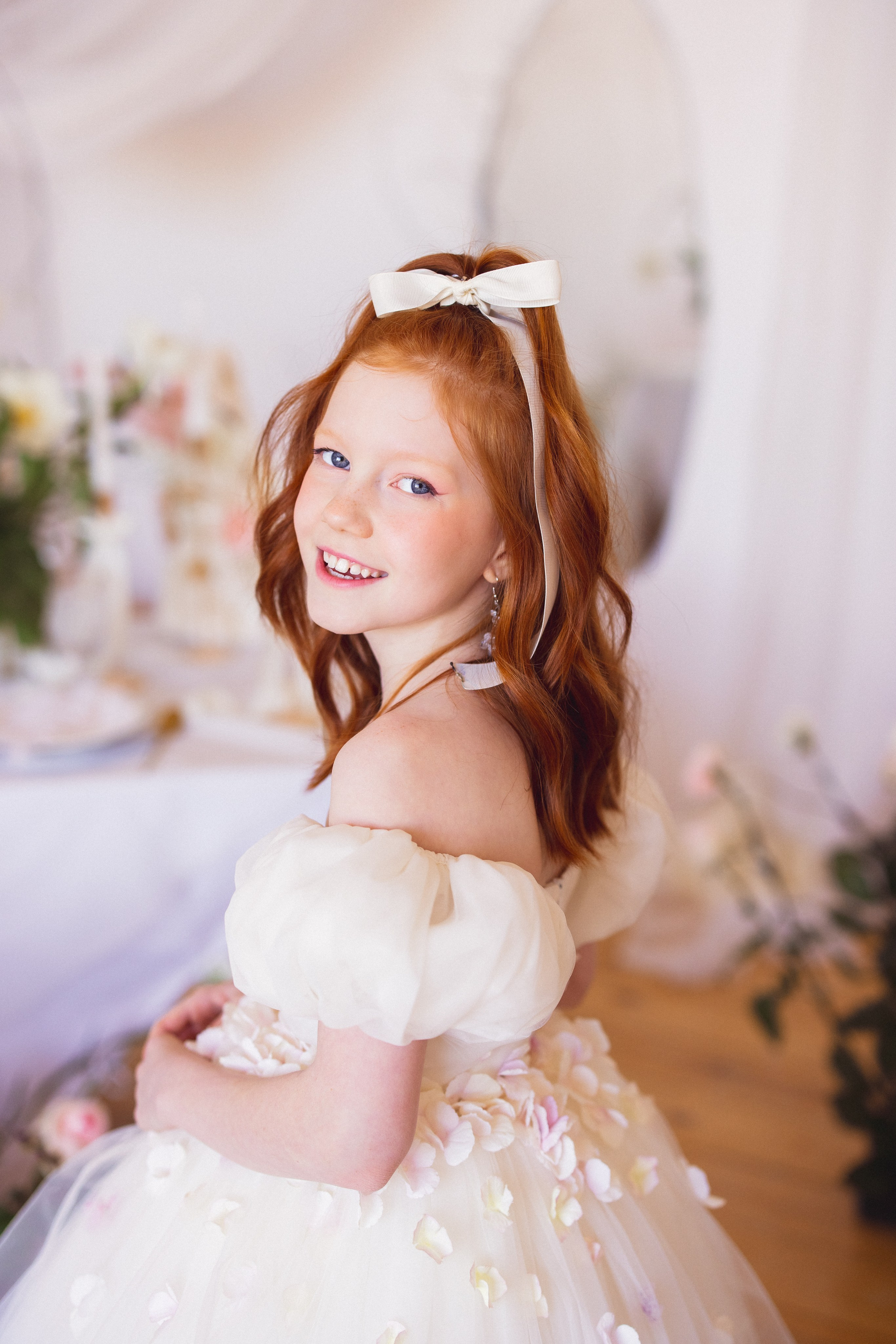 Фотосессия с живыми цветами в фотостудии г. Краснодар. Семейный и детский фотограф в Краснодаре Анна Трашкова