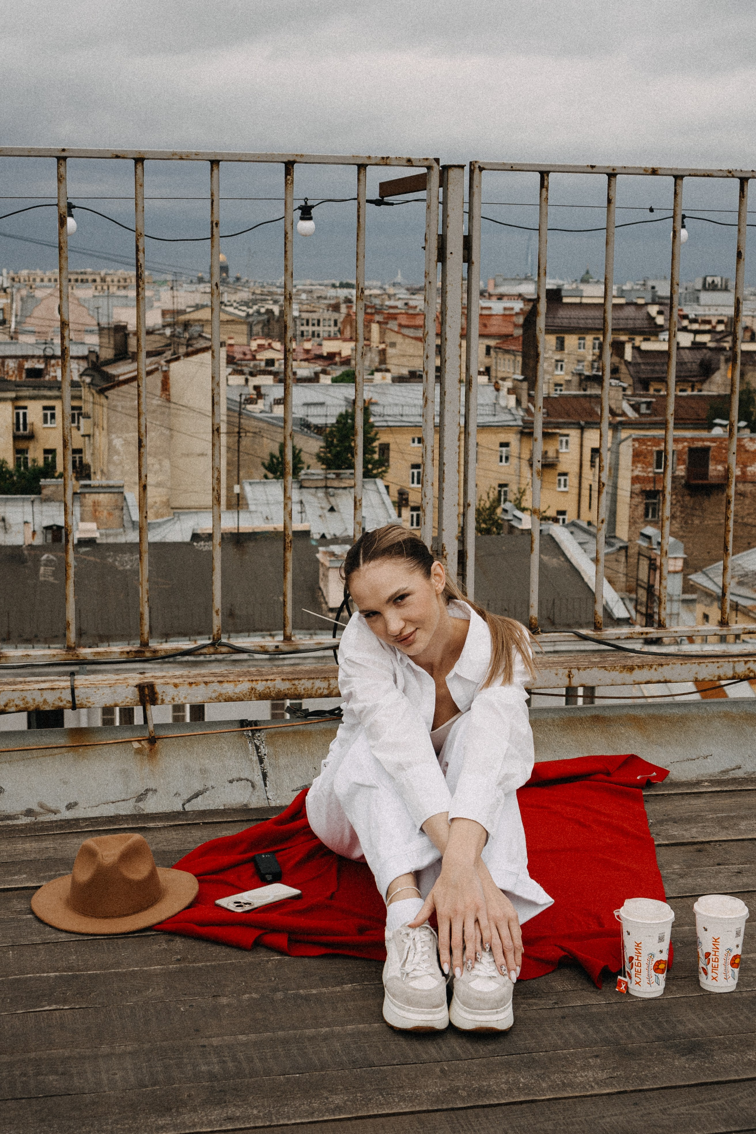 МЫ ГУЛЯЛИ ПРО КРЫШАМ ПИТЕРА. Профессиональный фотограф, Санкт-Петербург — Виктория Богомолова