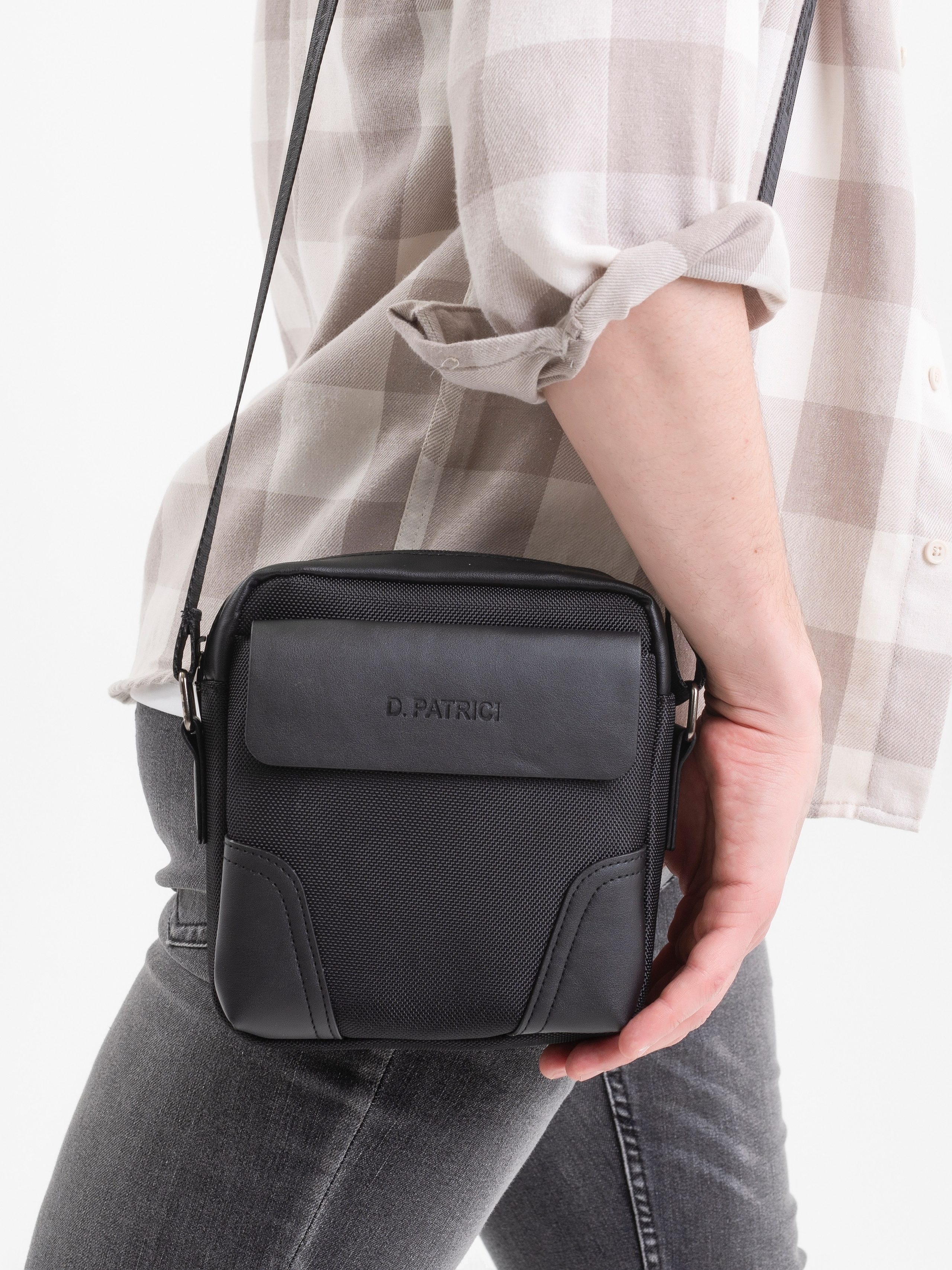 КАТАЛОГ СУМОК KARI. Фотограф