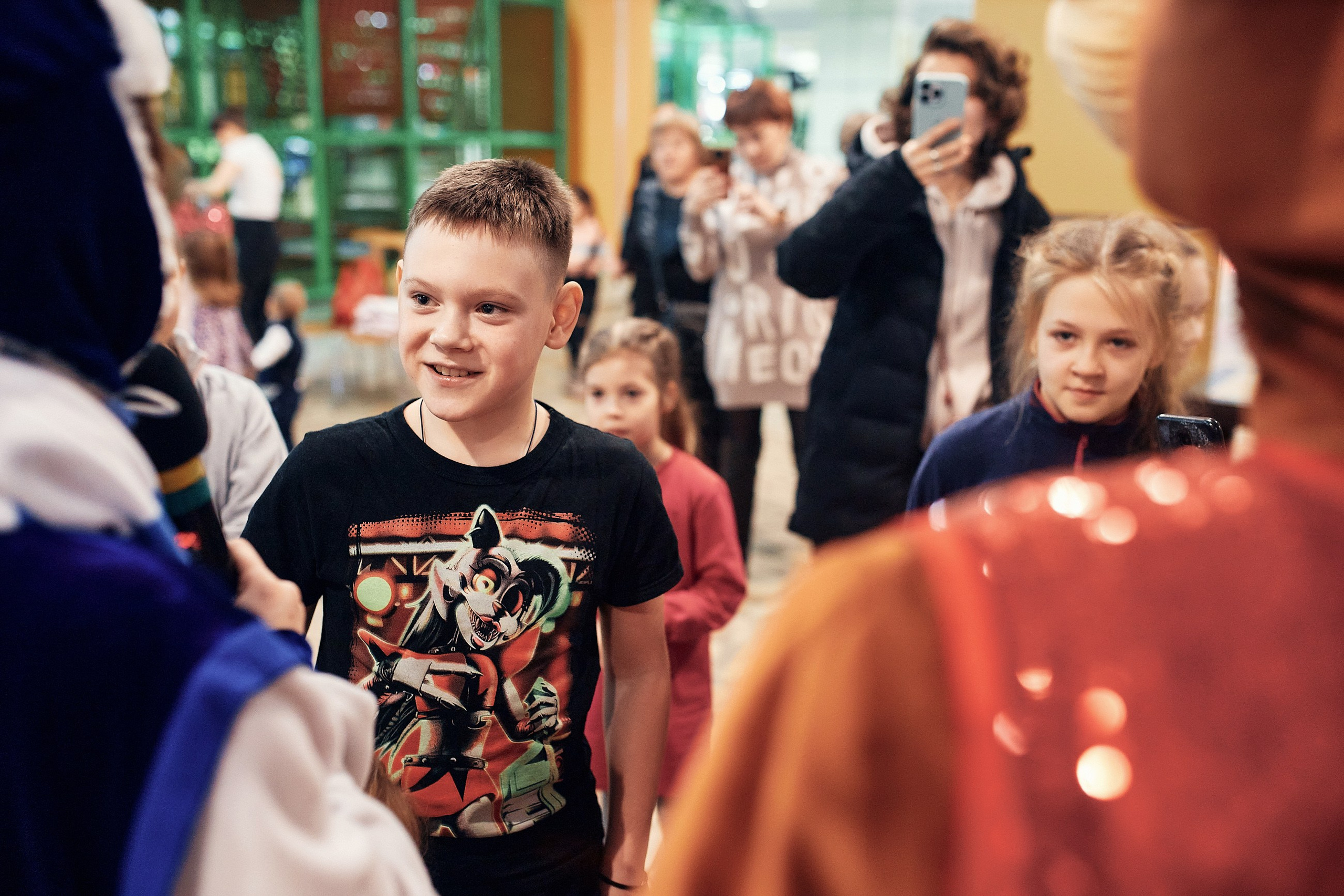 Детский новогодний праздник в ТЦ Июнь. Семейный и репортажной фотограф в Красноярске и Москве Виктор Бабинцев