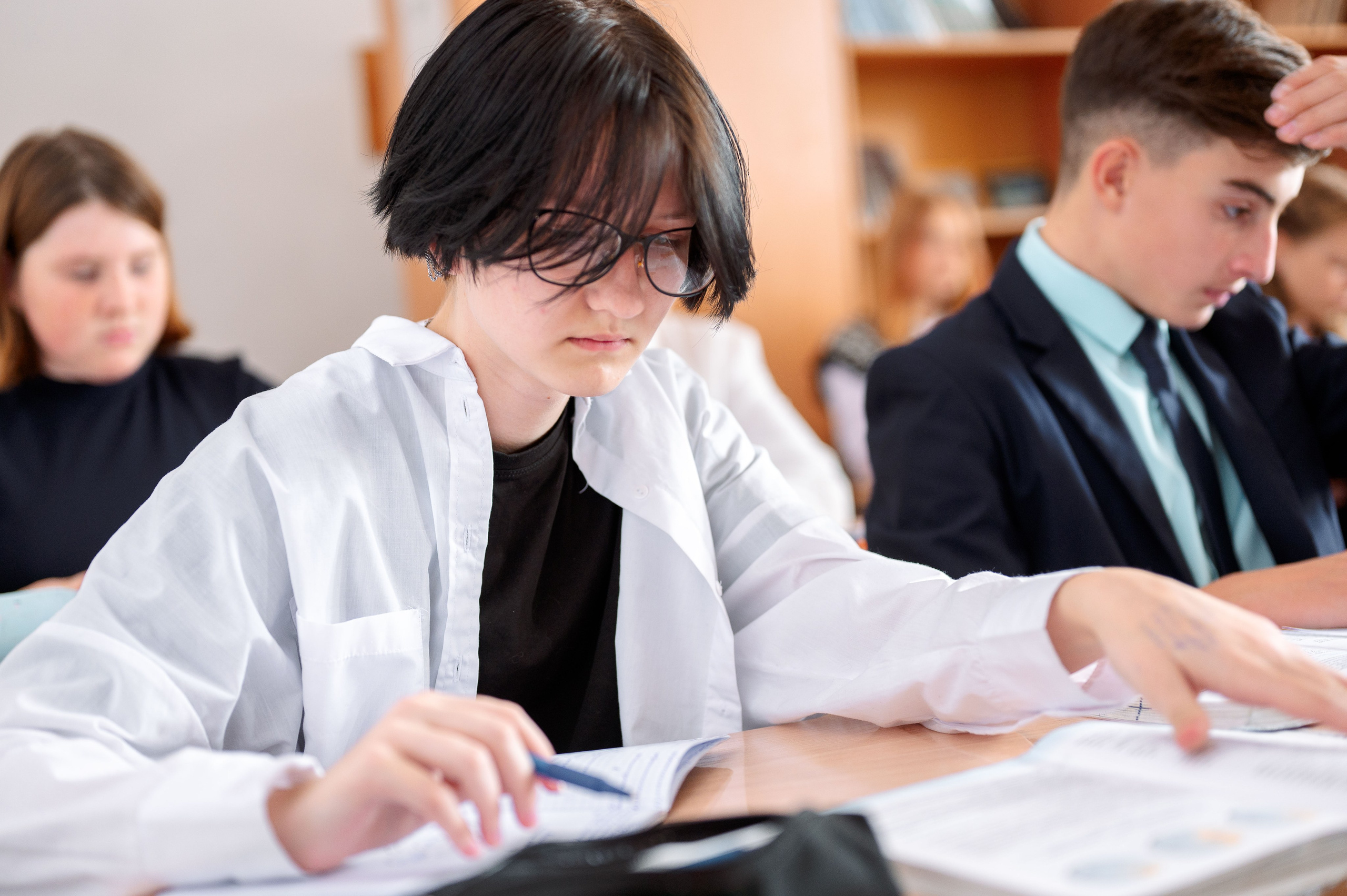 Школьные фотосессии. Школьный и детский фотограф в Новосибирской области