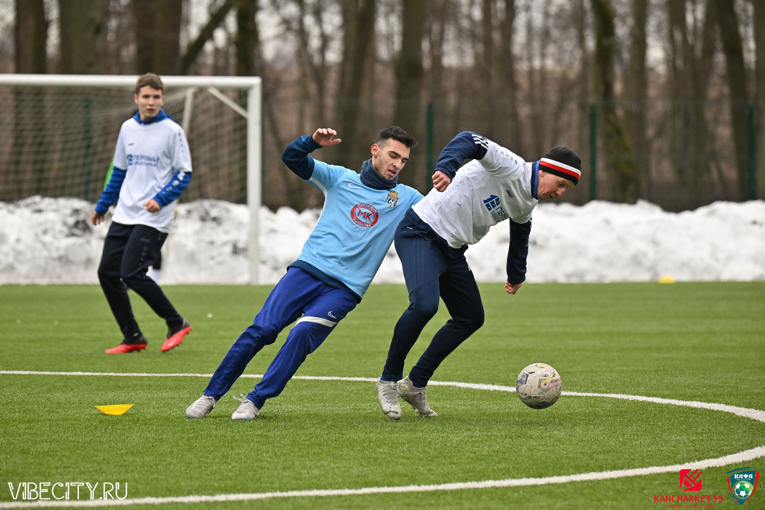 XX ЧЕМПИОНАТ КАЛИНИНГРАДСКОЙ ЛФЛ КАНЦМАРКЕТ39 сезона 2024–2025 гг. VIBECITY.RU Вайб Сити Ру Фоторепортажи Фотоотчеты Калининград