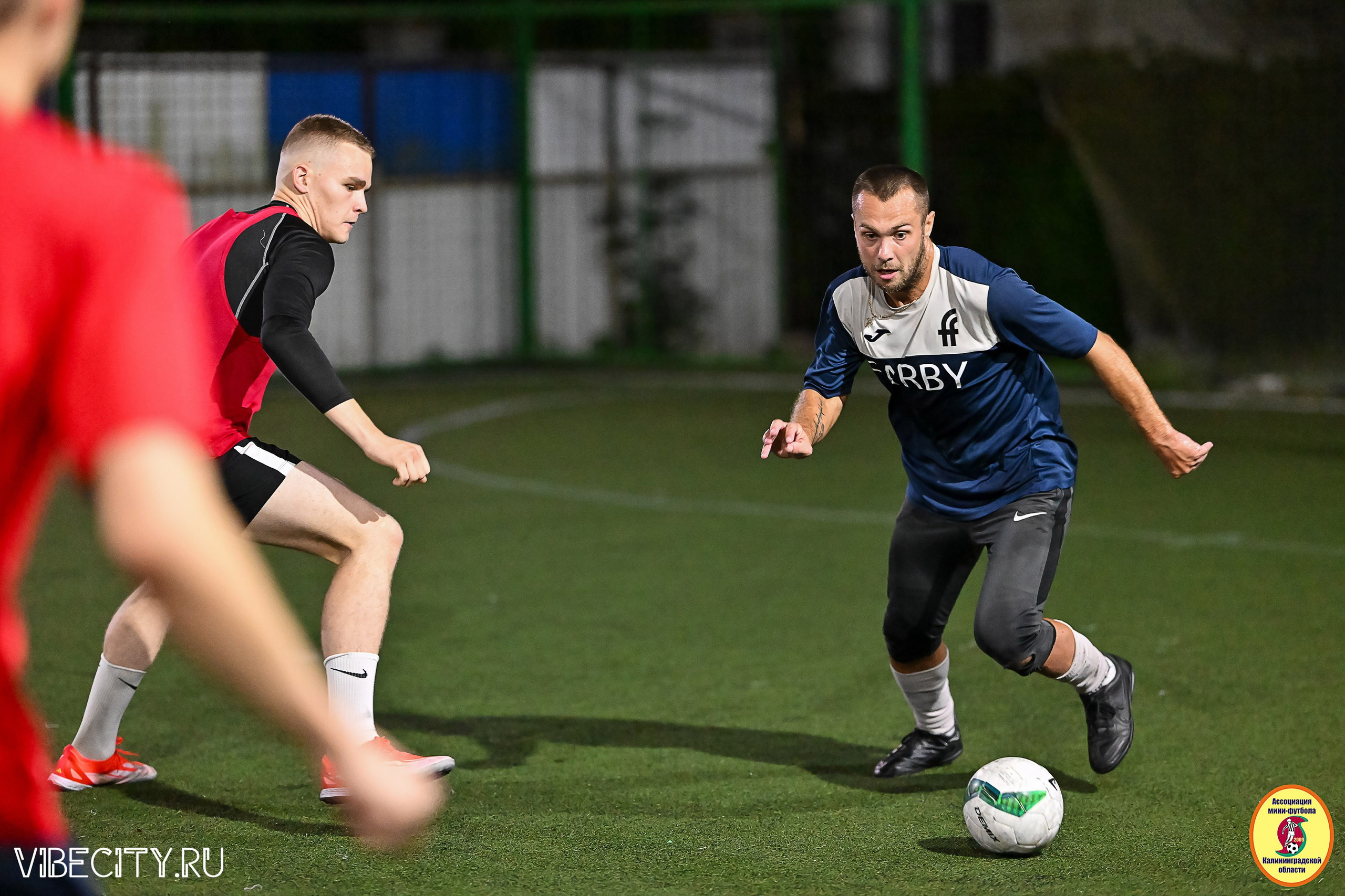 ФИНАЛЬНЫЕ ИГРЫ КУБКА МИНИ-ФУТБОЛЬНОЙ ЛИГИ И КУБКА КОРПОРАТИВНОЙ МФЛ 2025. VIBECITY.RU Вайб Сити Ру Фоторепортажи Фотоотчеты Калининград
