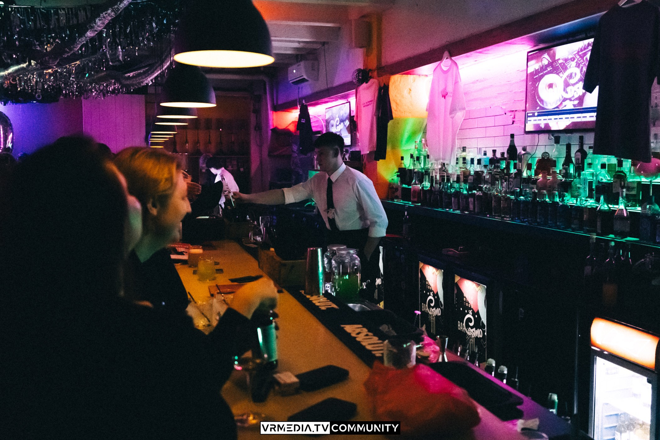 Бар «Cosmo»: Прощальная вечеринка