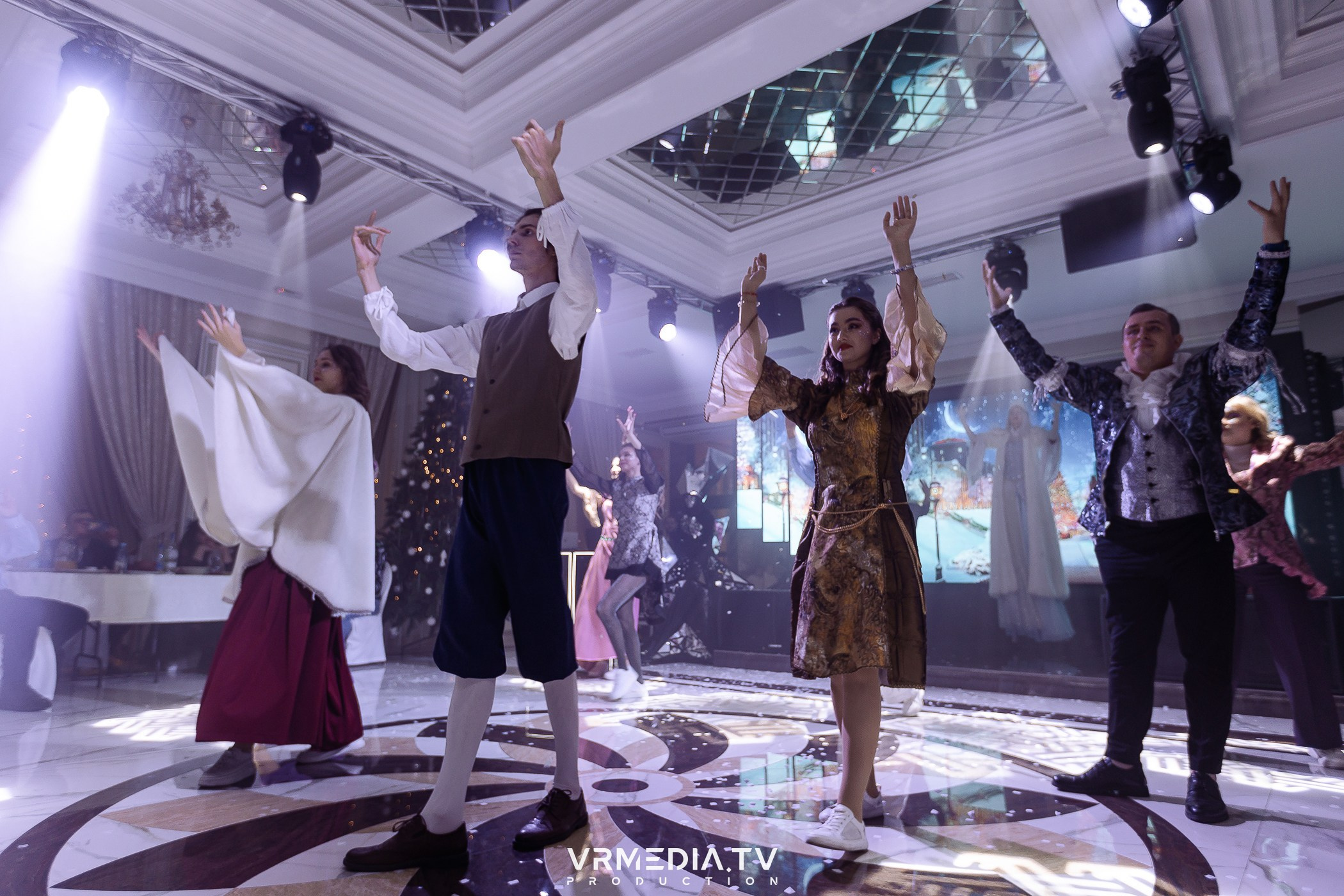 Новогодний вечер в ресторане «Лазурный Берег»