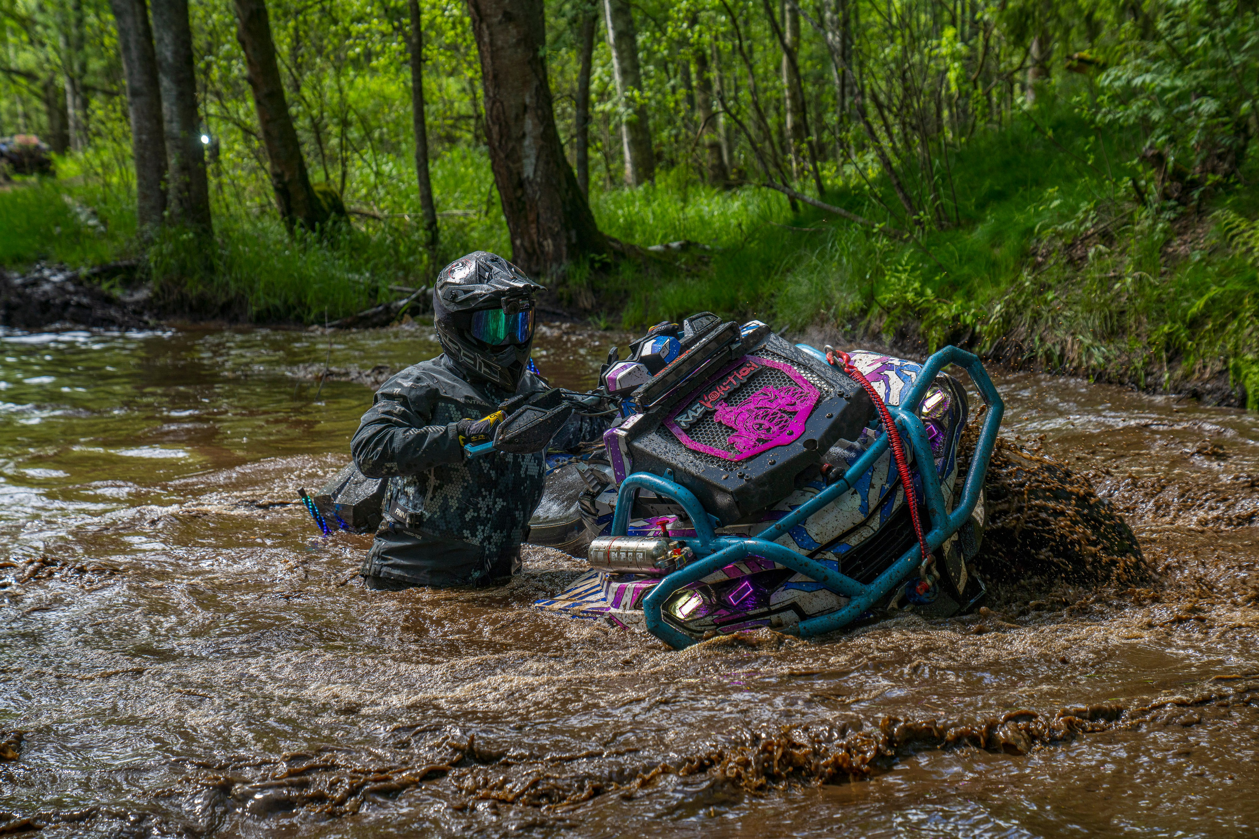 RazVolution. Графический дизайнер Илья Левченко