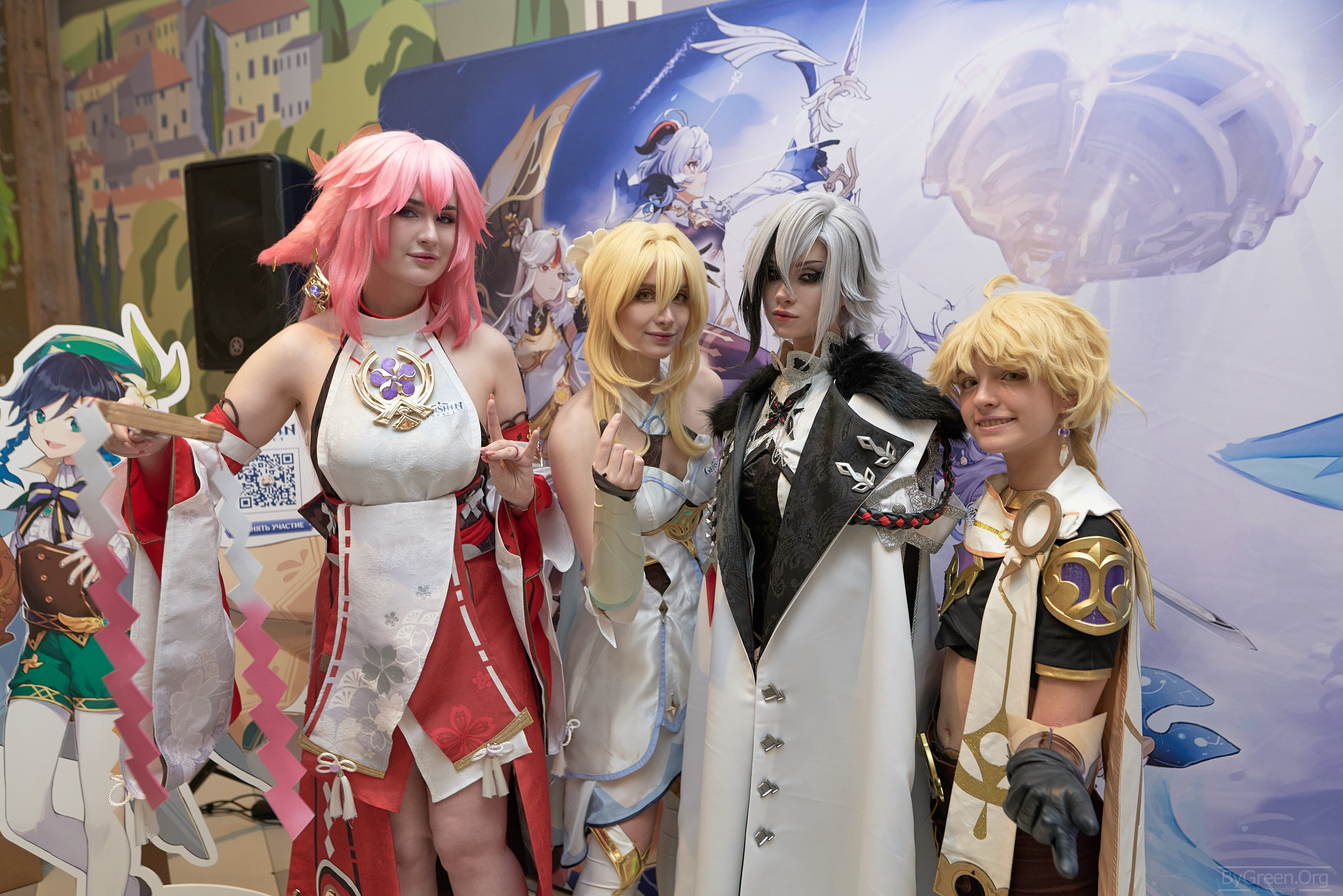 Косплей В детском Мире Геншин в ЦДМ Аве Лисса