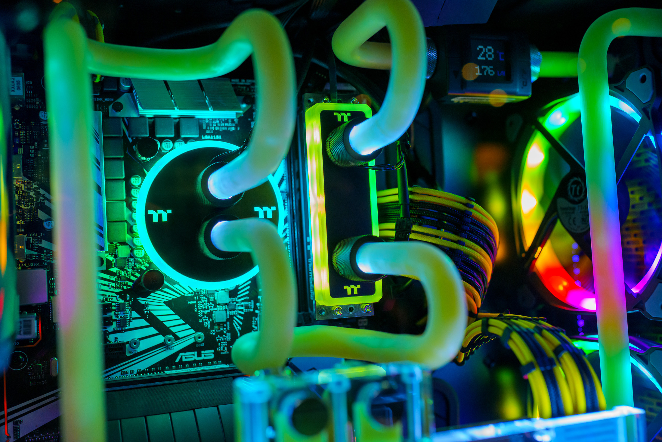 Thermaltake. ByGreen.org — Cosplay photo and video with love