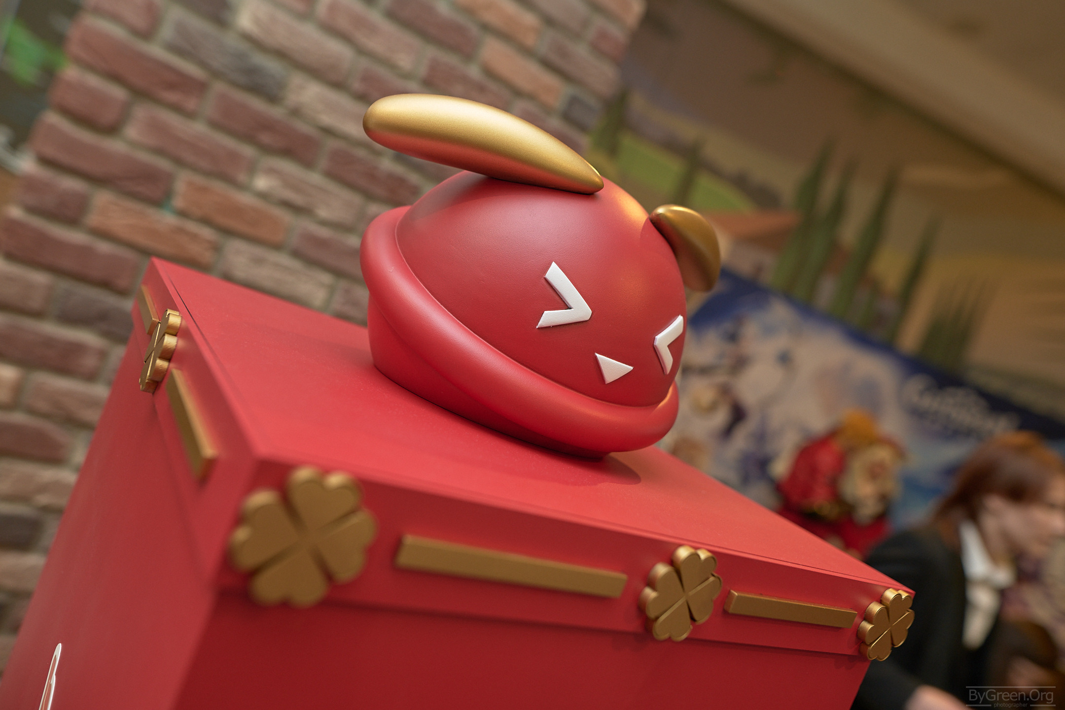 Косплей В детском Мире Геншин в ЦДМ