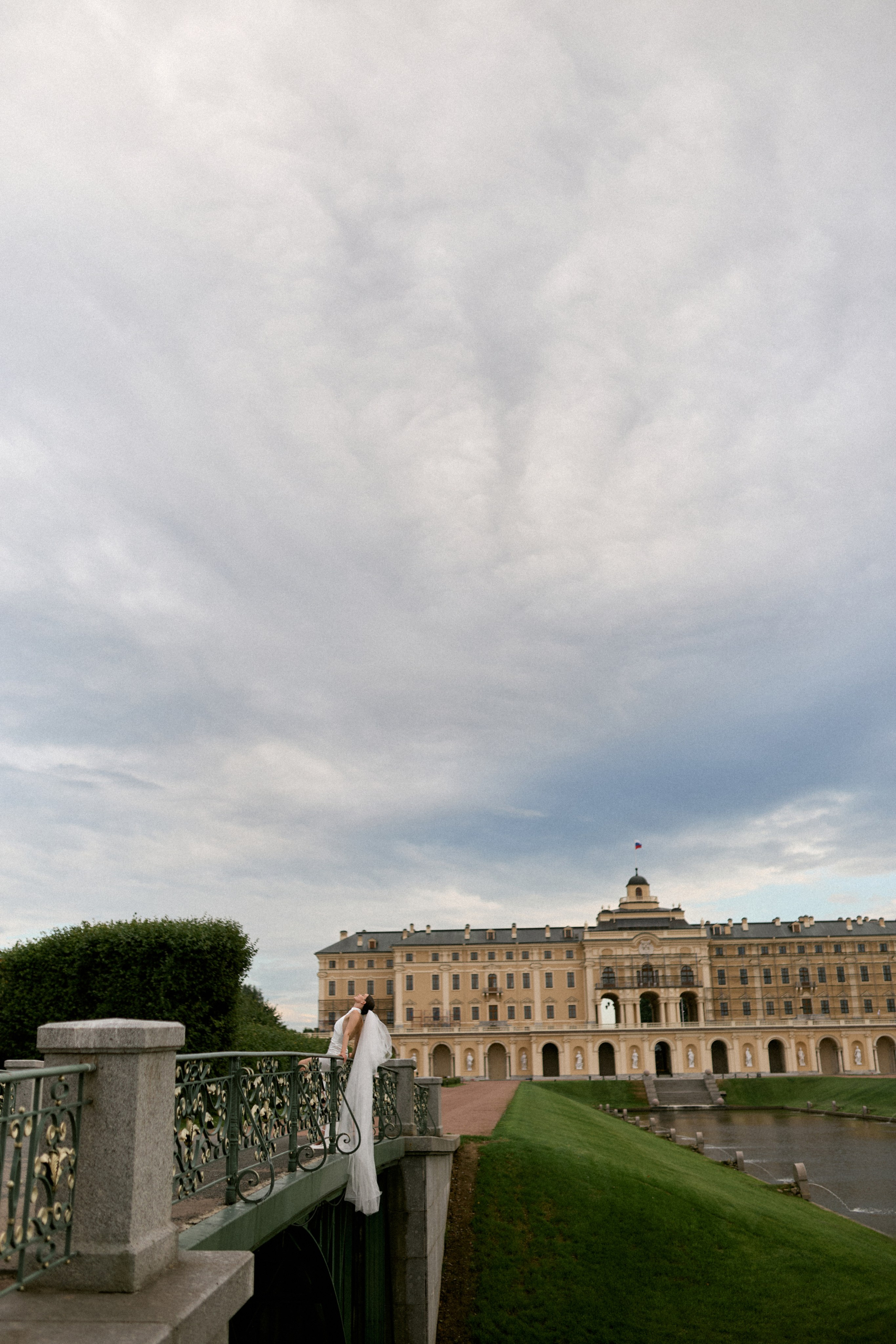 Свадебная фотосессия в резиденции Президента. Сестры Карабаза. Фотографы и ретушеры в Москве и Санкт-Петербурге