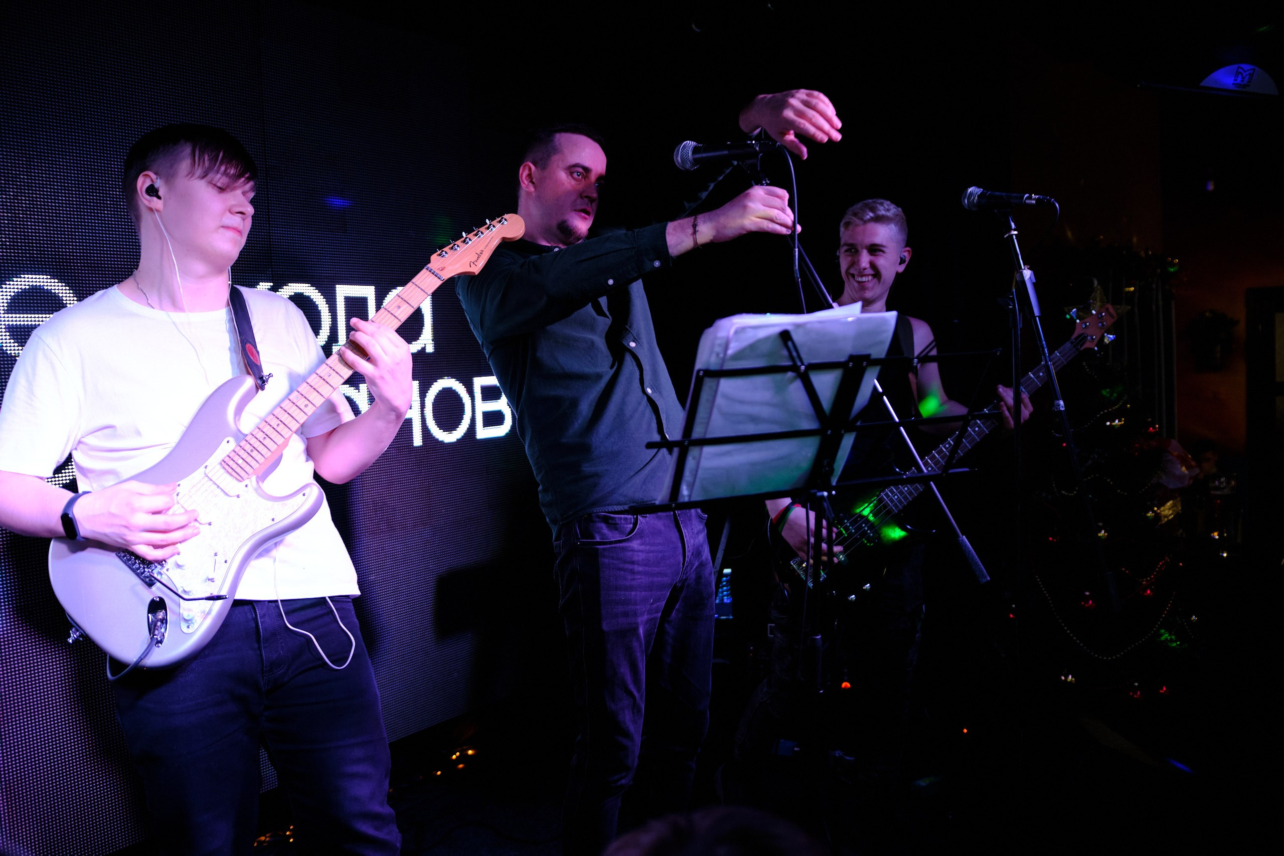 CocoBongo. Антон Ив