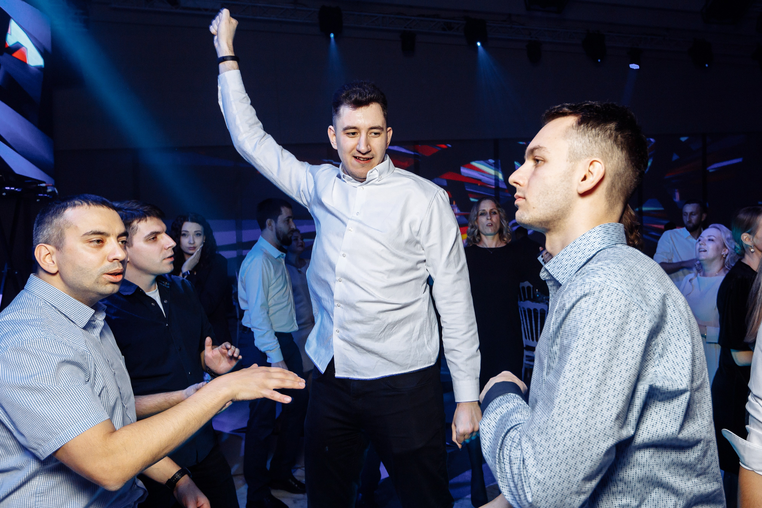 Корпоратив ПолСтраны. Свадебный и портретный фотограф в Королёве Сергей Чихарев