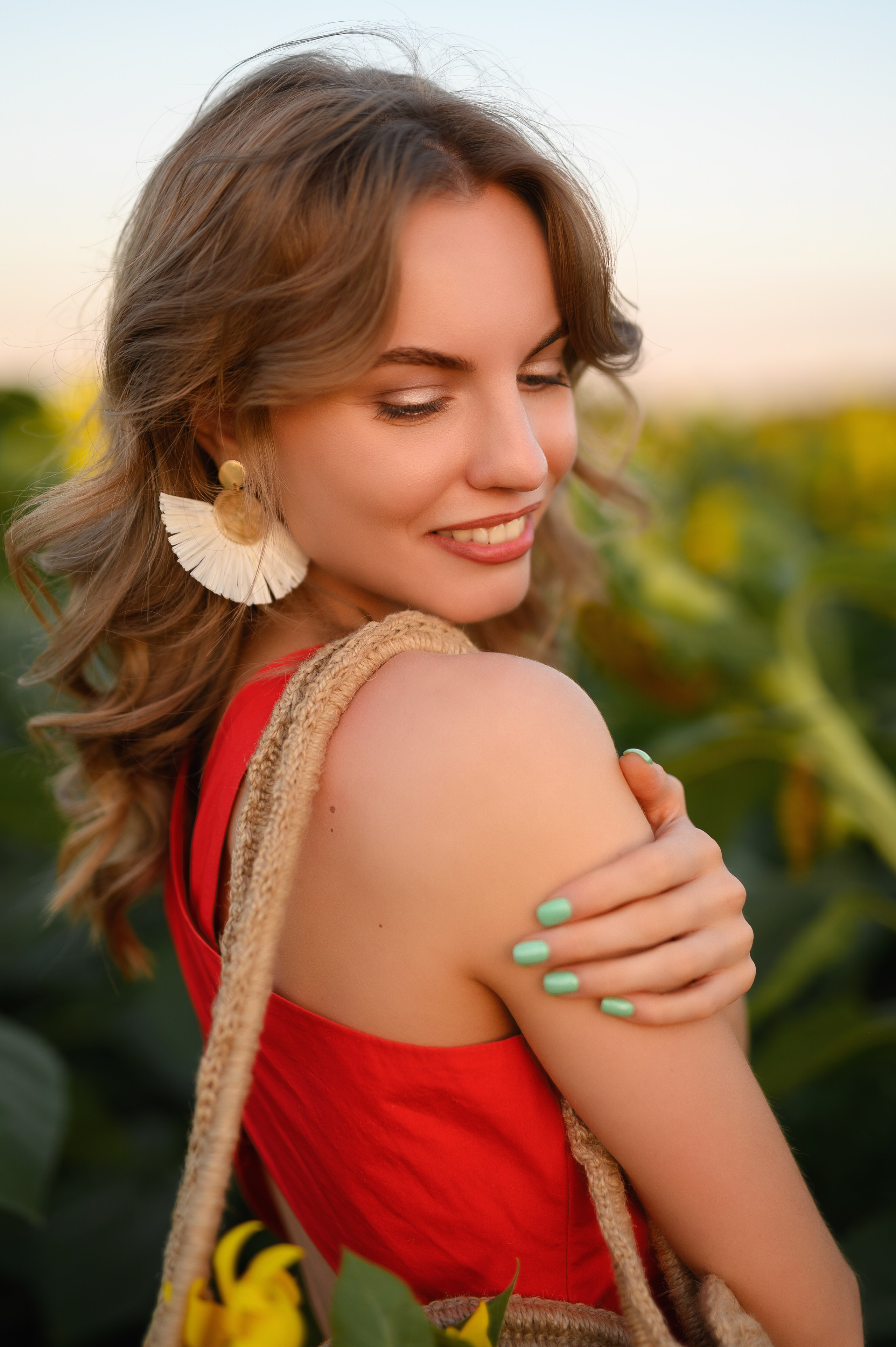 Анна | съемка в подсолнухах. Фотограф в Краснодаре Скубицкая Альбина