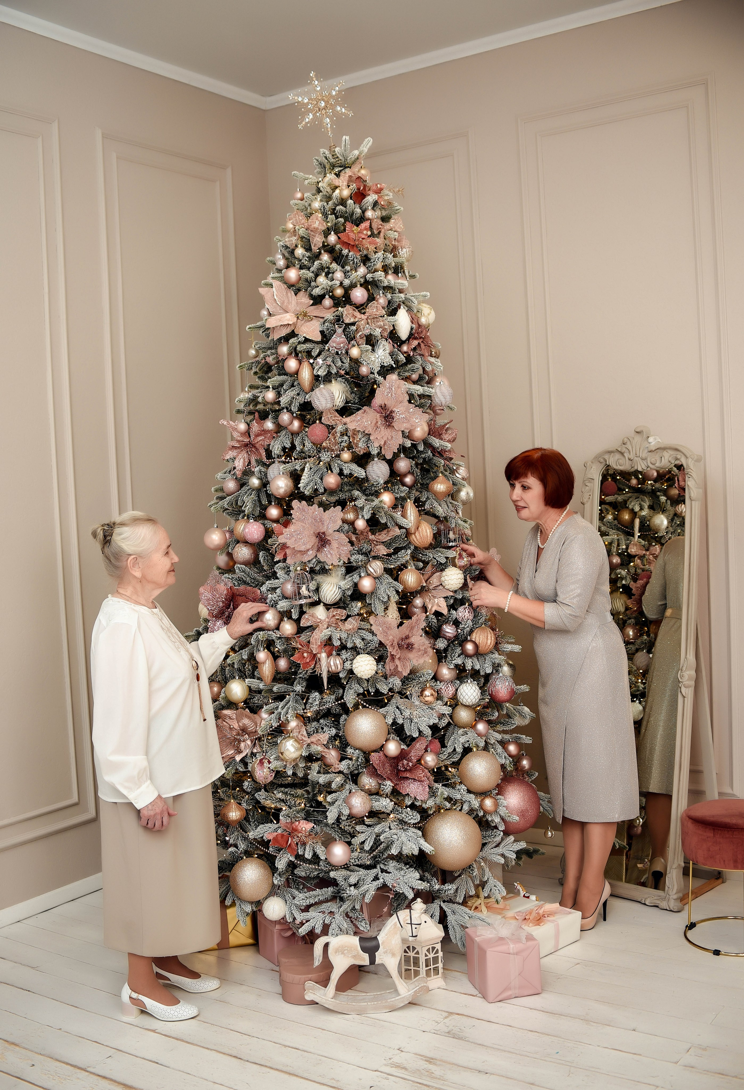 Новогодняя семейная. Свадебный, семейный, детский, контент фотограф в Омске Максим Ильин