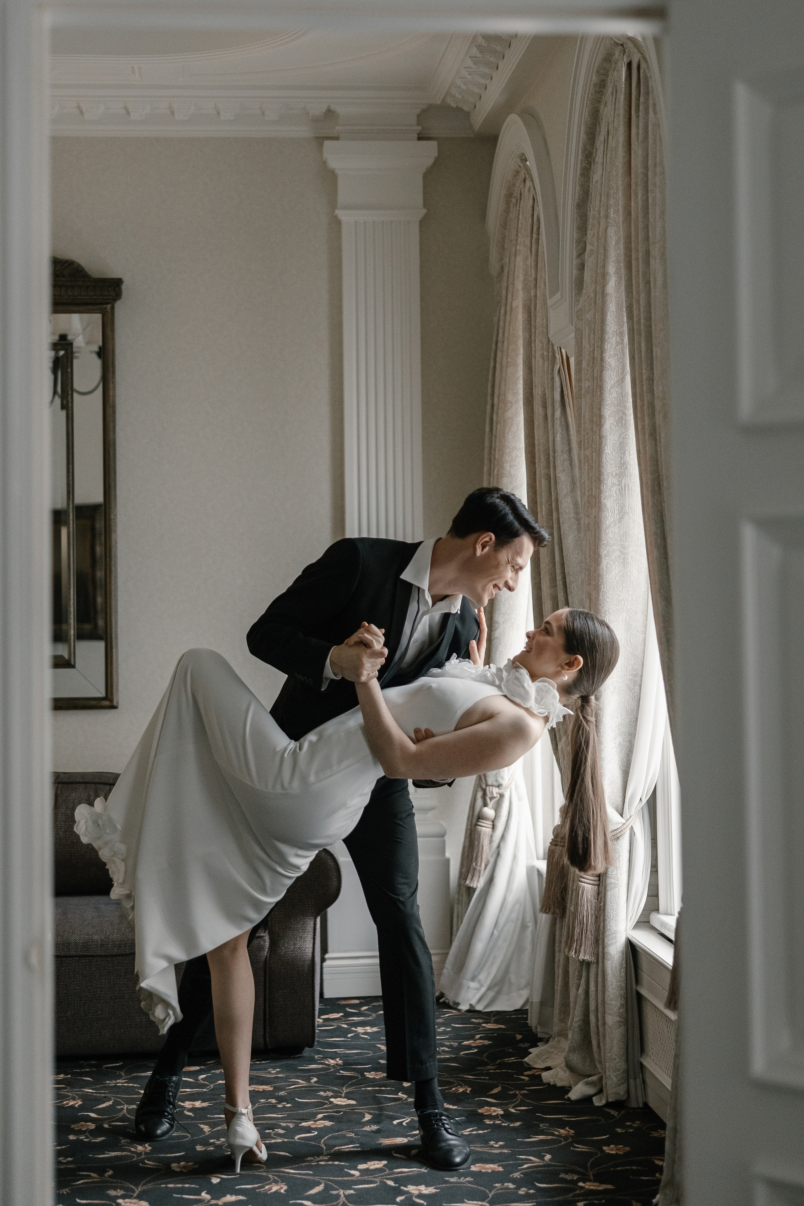 Отель Амбассадори: Дарья и Виталий. Свадебный фотограф Москва