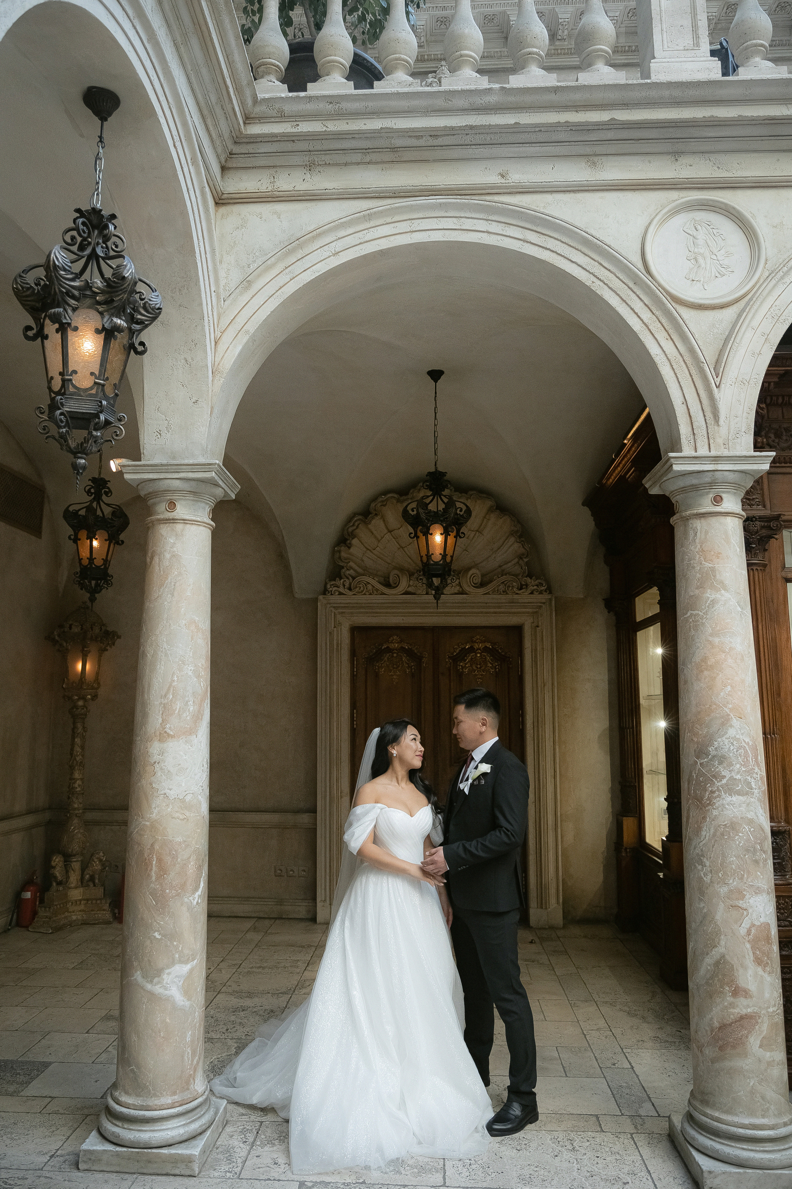 Антонида и Баир: регистрация и фотосессия в ТУРАНДОТ. Свадебный фотограф Москва