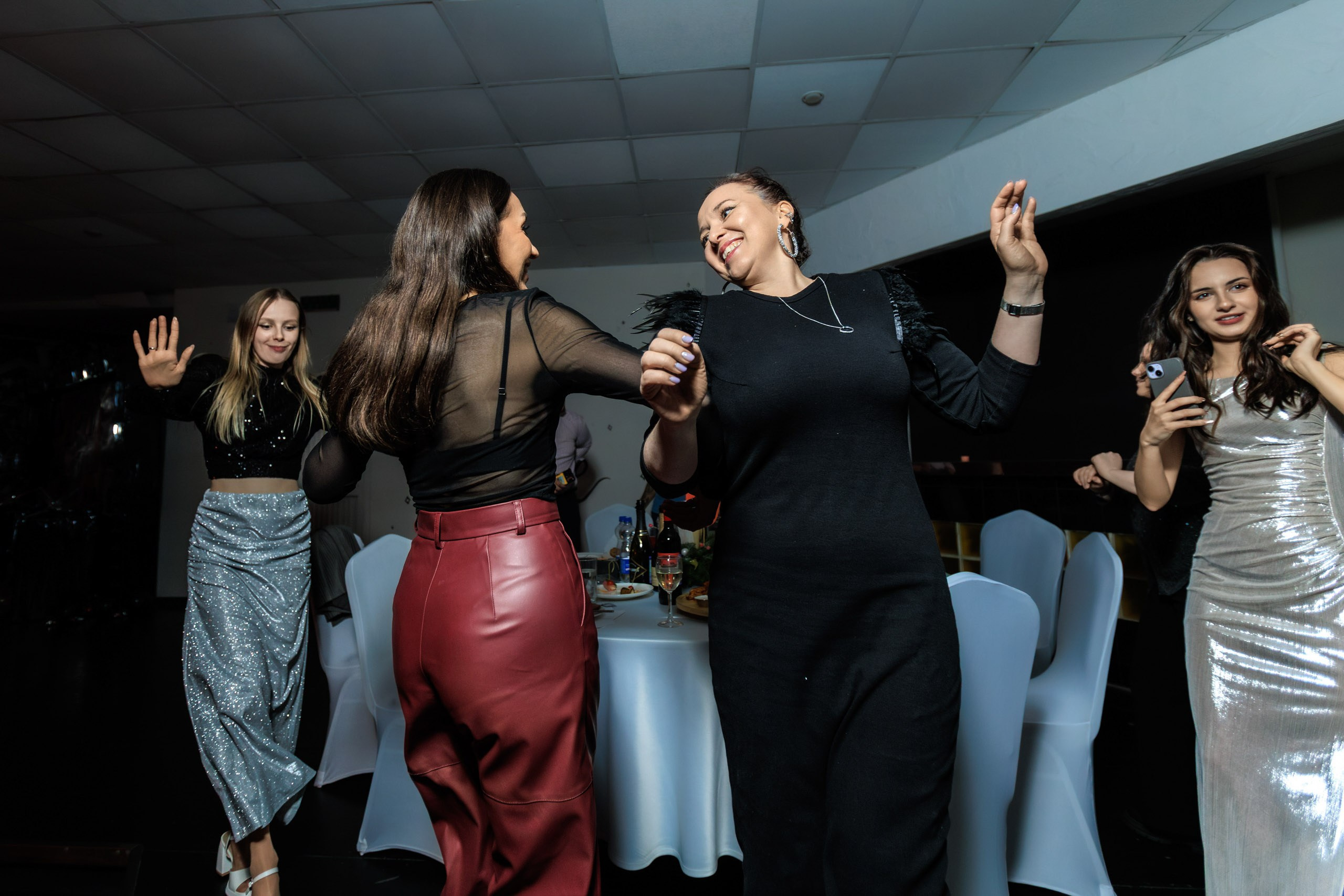 Слон электроникс | Новогодний корпоратив. Репортажный фотограф Екатеринбург | Яркий, качественный репортаж | Концерты, клубы, репортаж, праздники, корпоративы