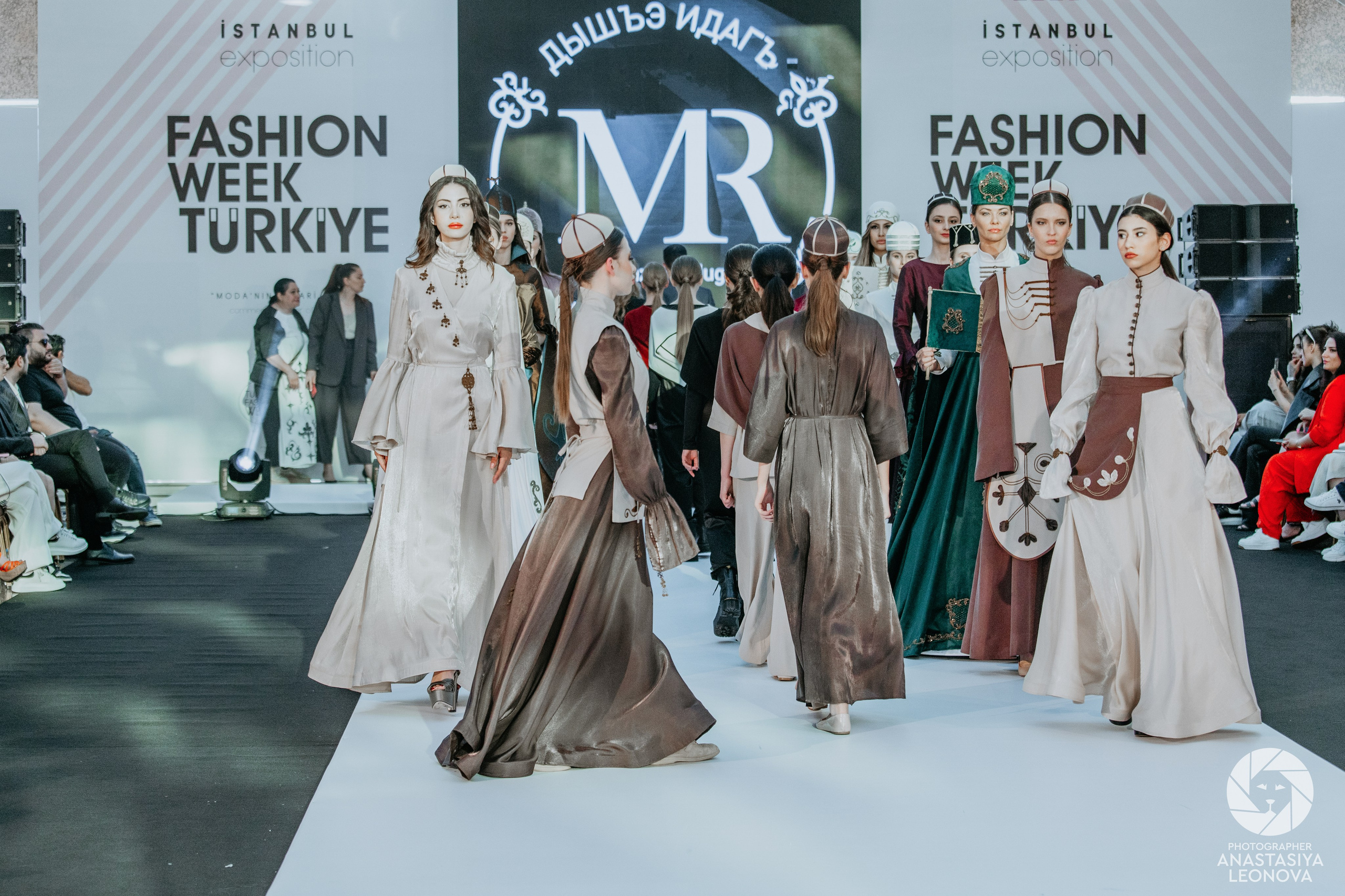 Fashion Week Türkiye [spring, 2025]. Anastasia Leonowa