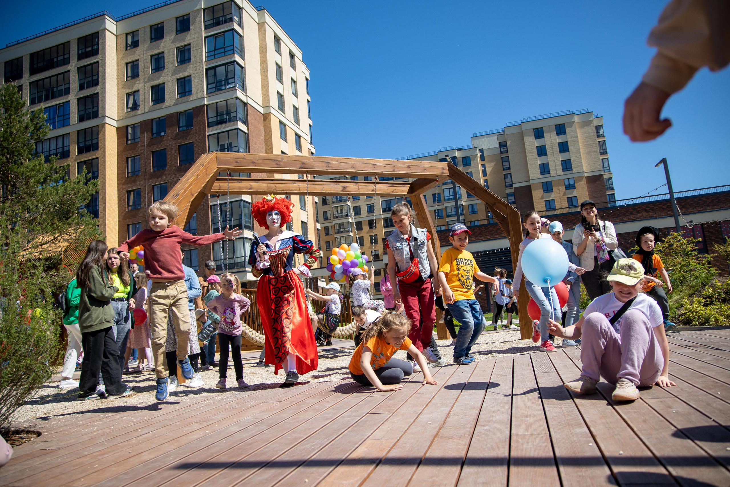 Строительный трест открытие детской площадки в ЖК «NEWПИТЕР»