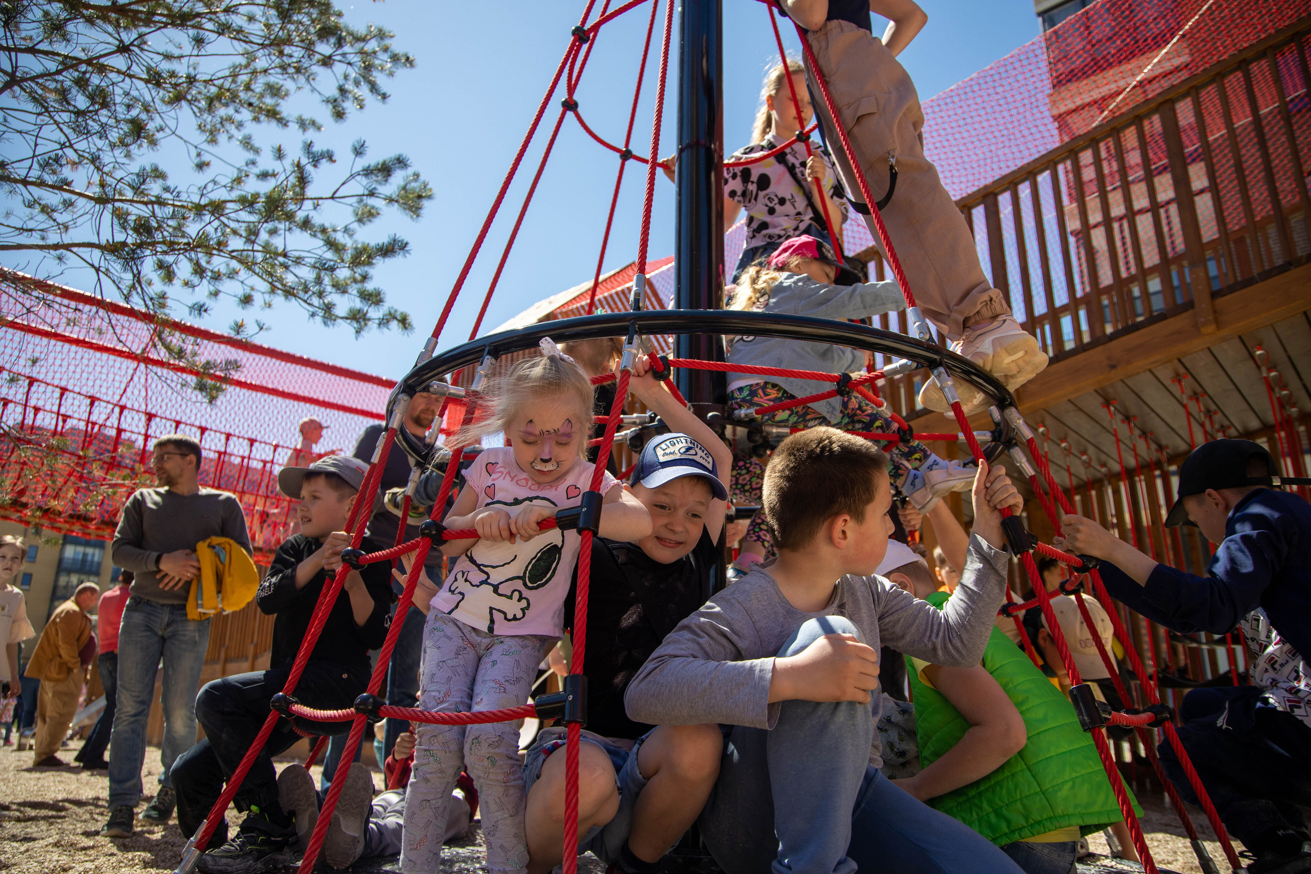 Строительный трест открытие детской площадки в ЖК «NEWПИТЕР»