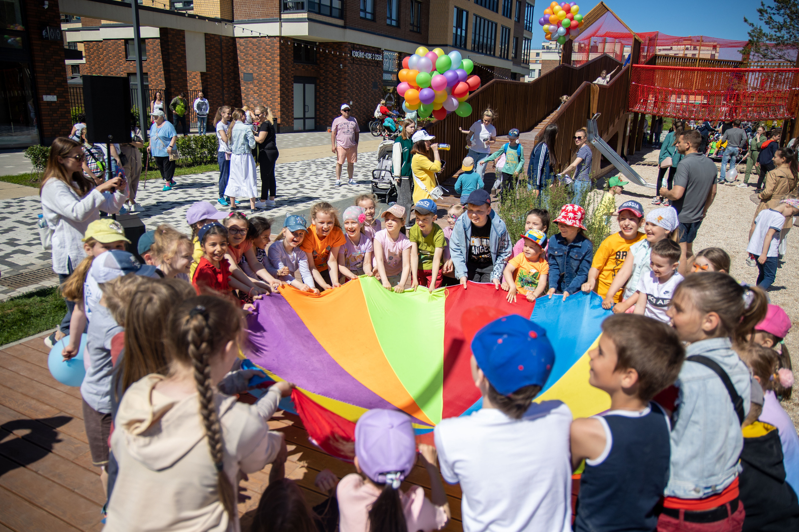 Строительный трест открытие детской площадки в ЖК «NEWПИТЕР»