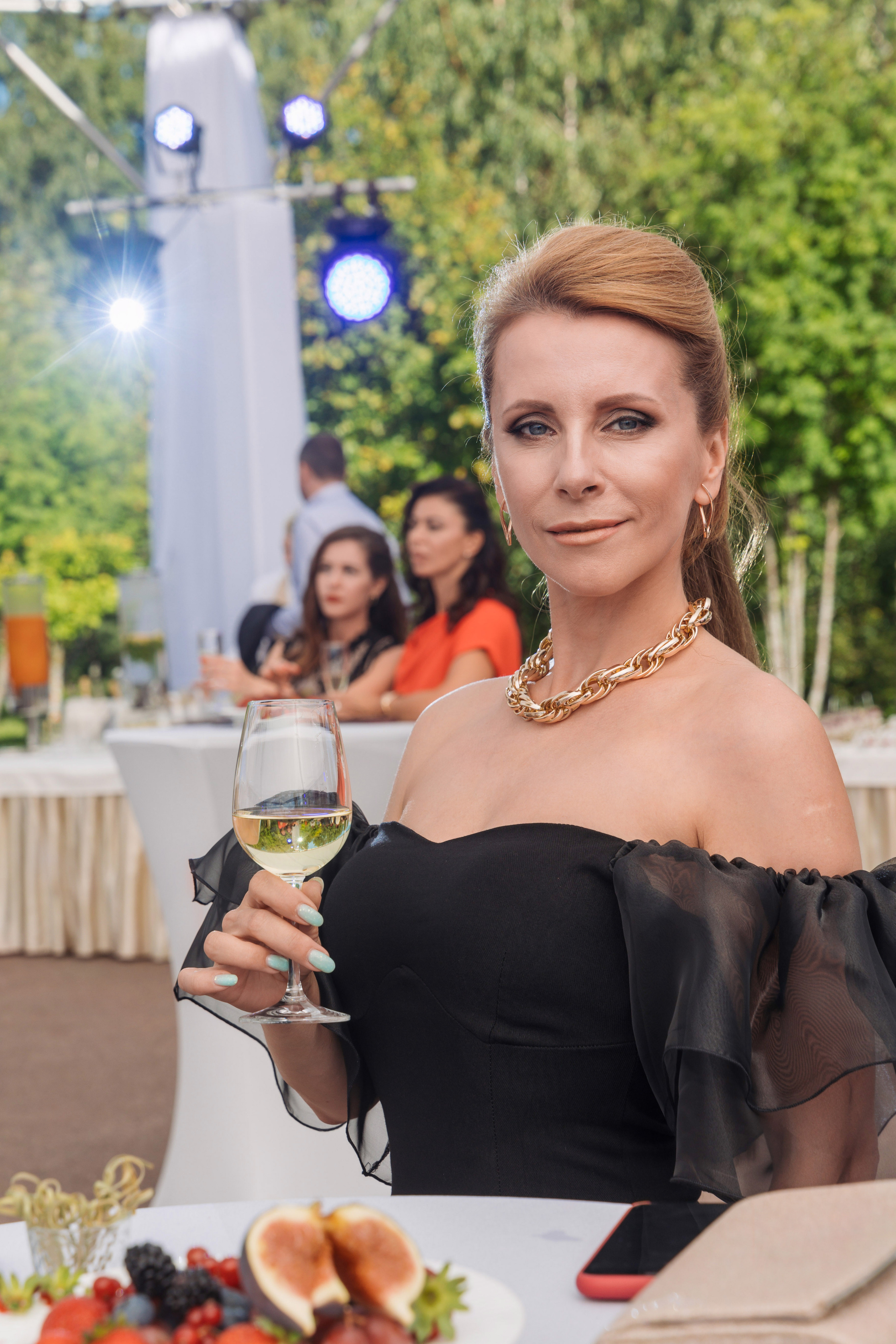 СТРОИТЕЛЬНЫЙ ТРЕСТ 30 лет