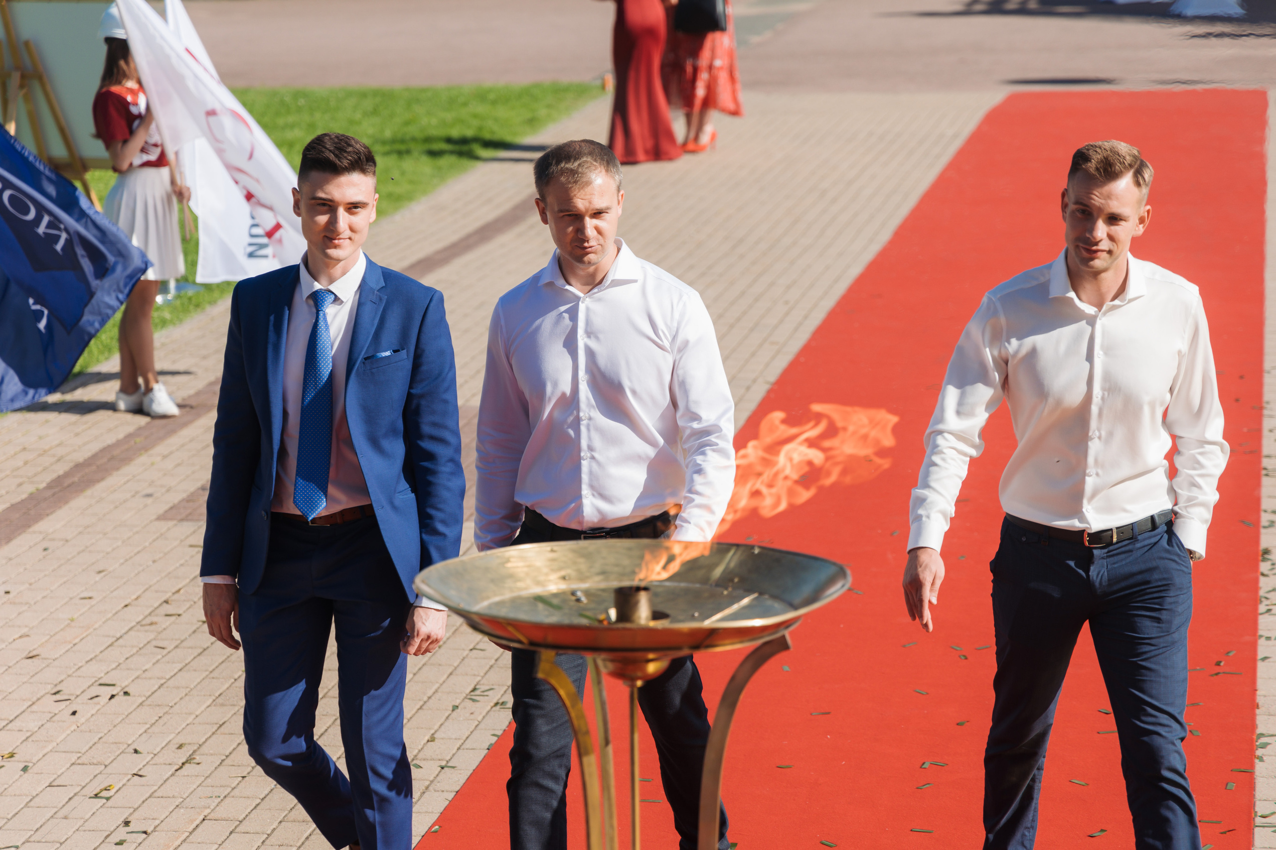 СТРОИТЕЛЬНЫЙ ТРЕСТ 30 лет