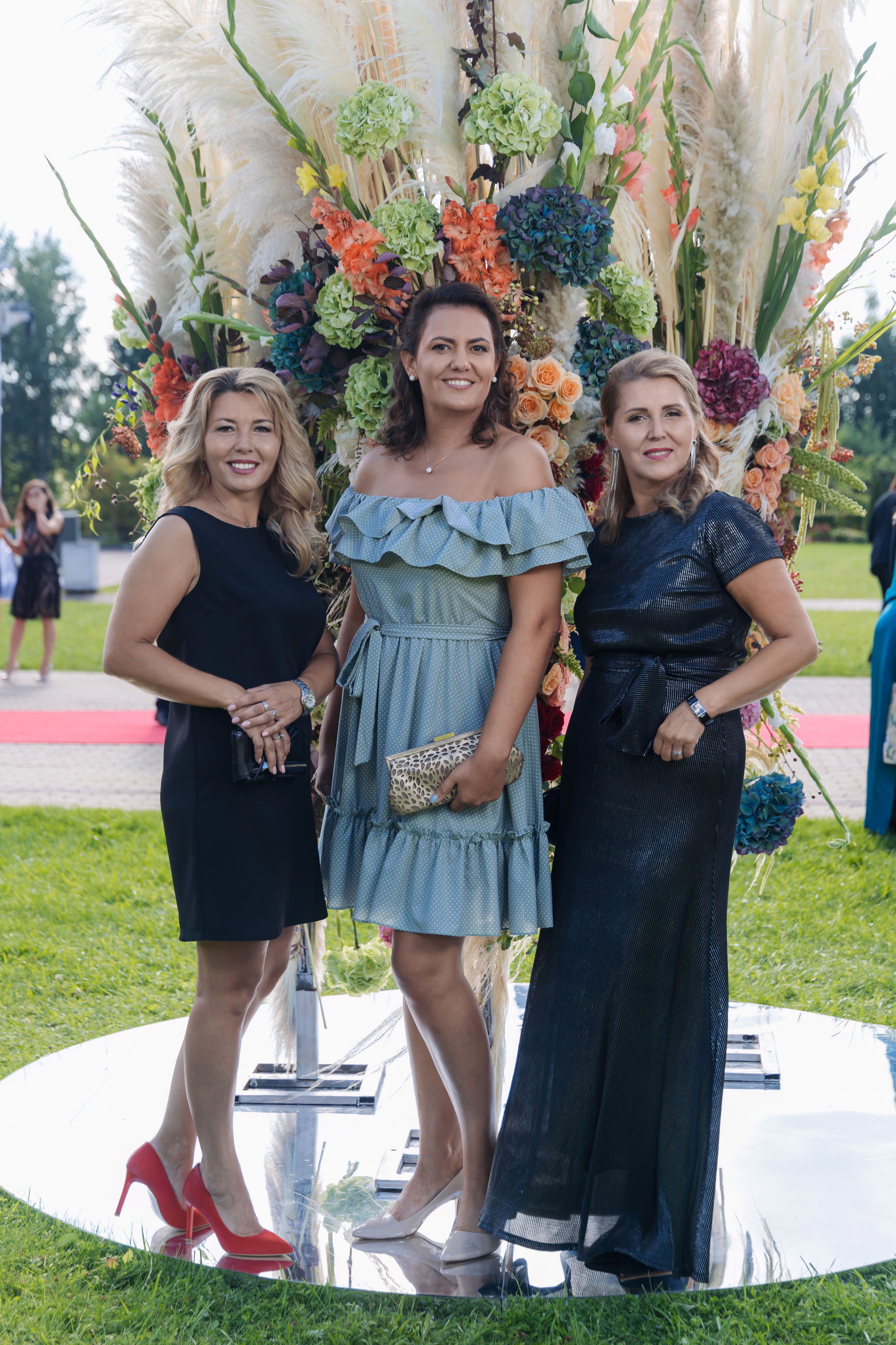 СТРОИТЕЛЬНЫЙ ТРЕСТ 30 лет