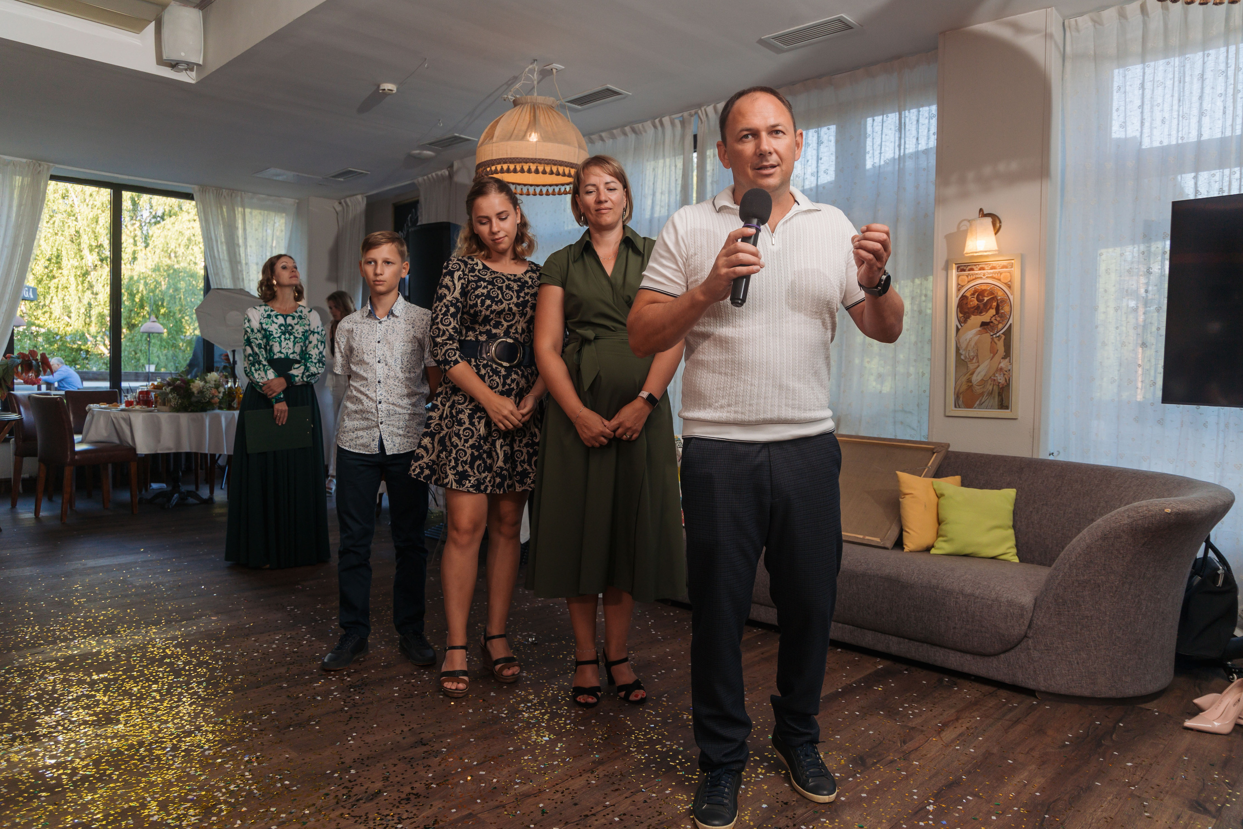 75 лет ресторан Strogonoff