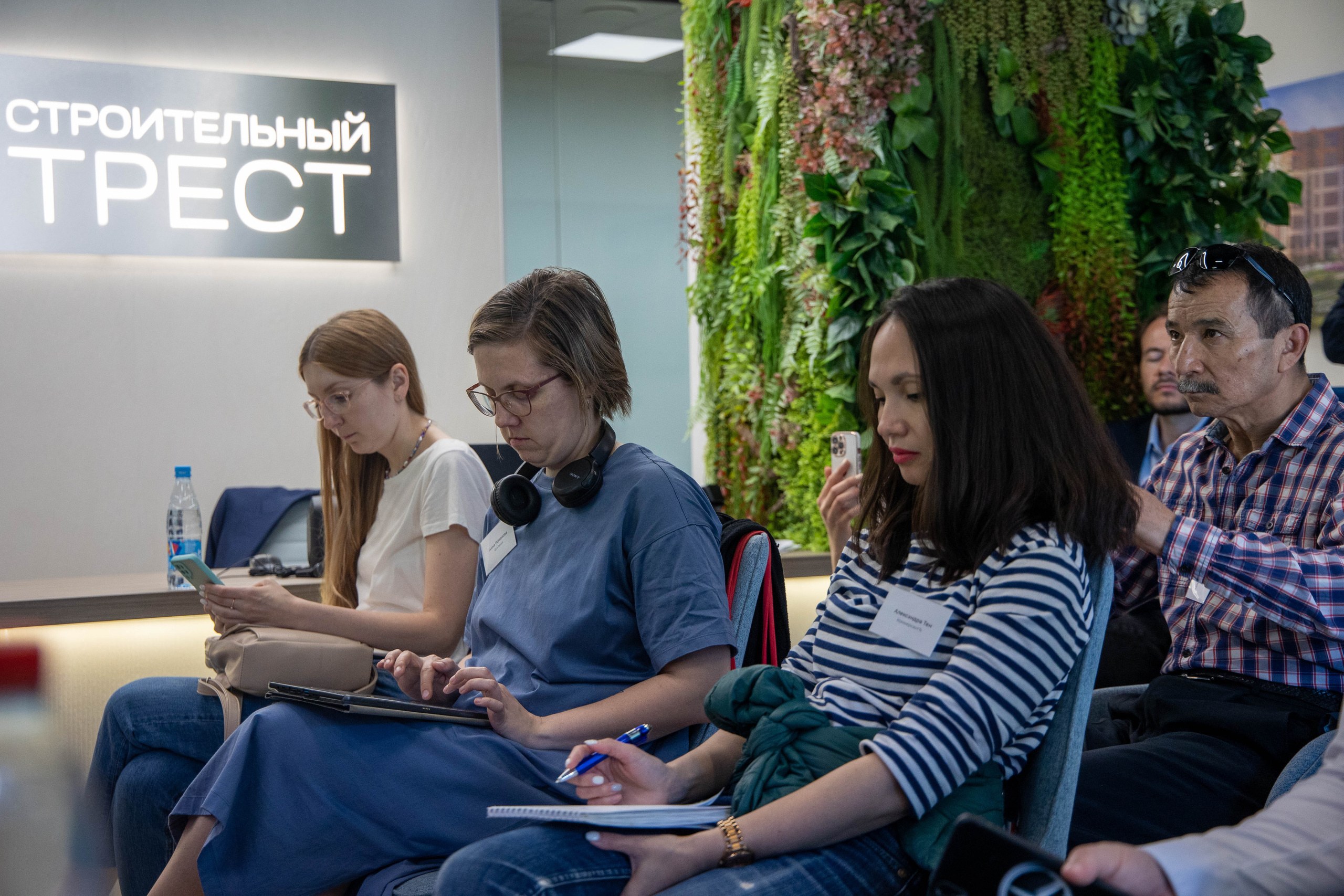 Строительный трест открытие детской площадки в ЖК «NEWПИТЕР»