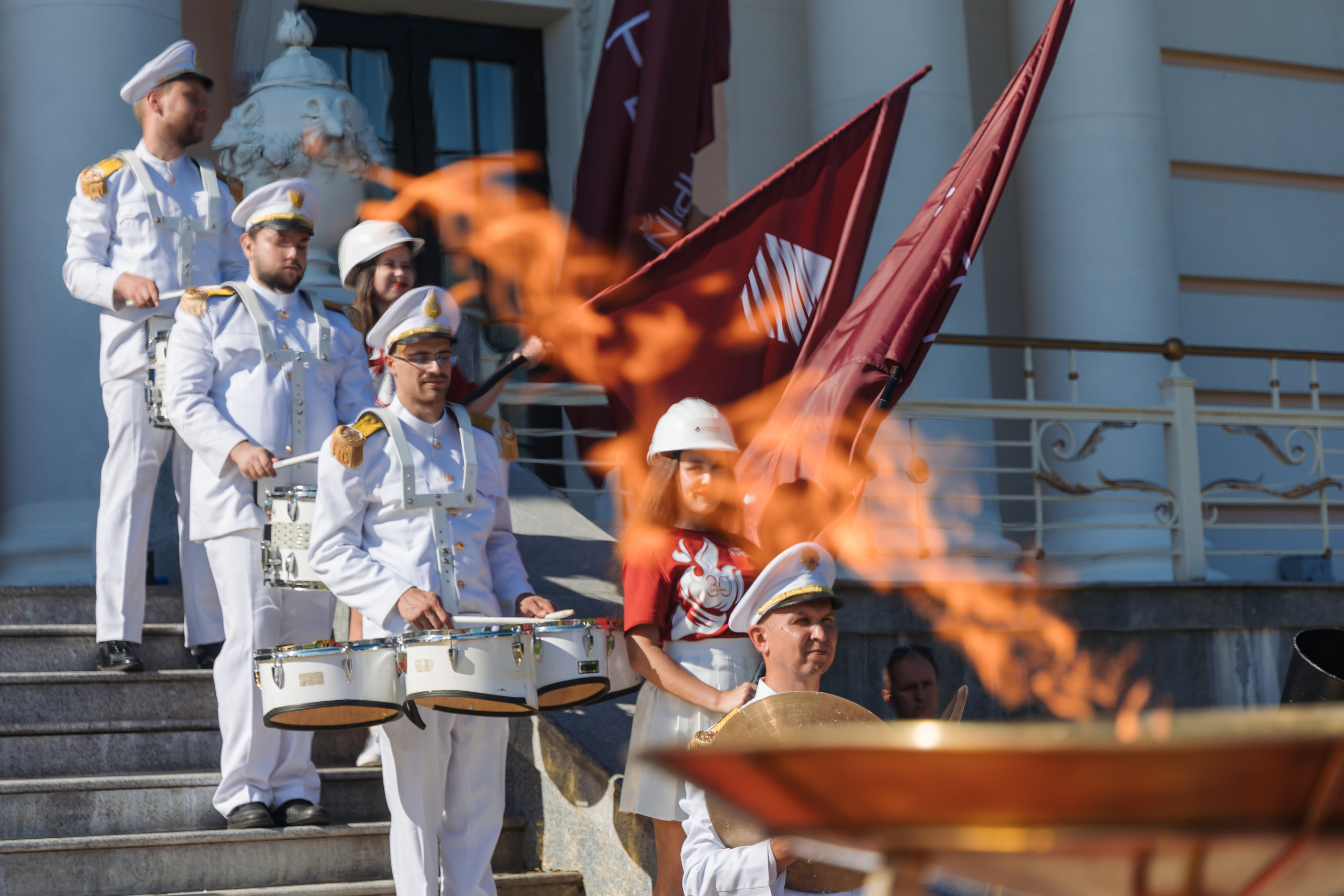 СТРОИТЕЛЬНЫЙ ТРЕСТ 30 лет