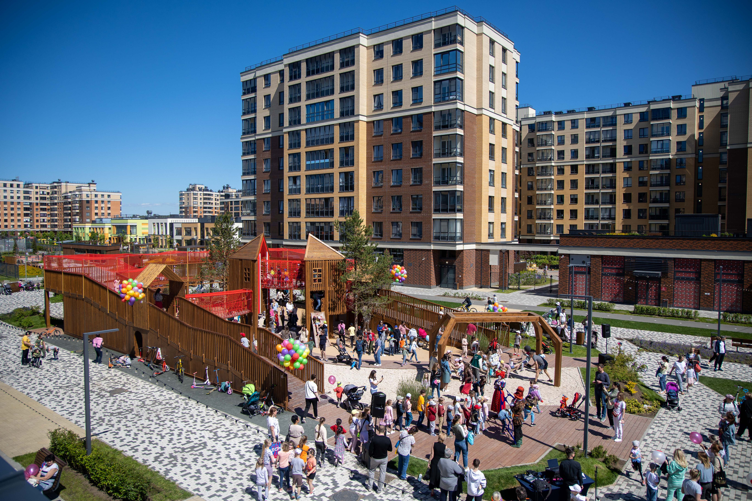 Строительный трест открытие детской площадки в ЖК «NEWПИТЕР»