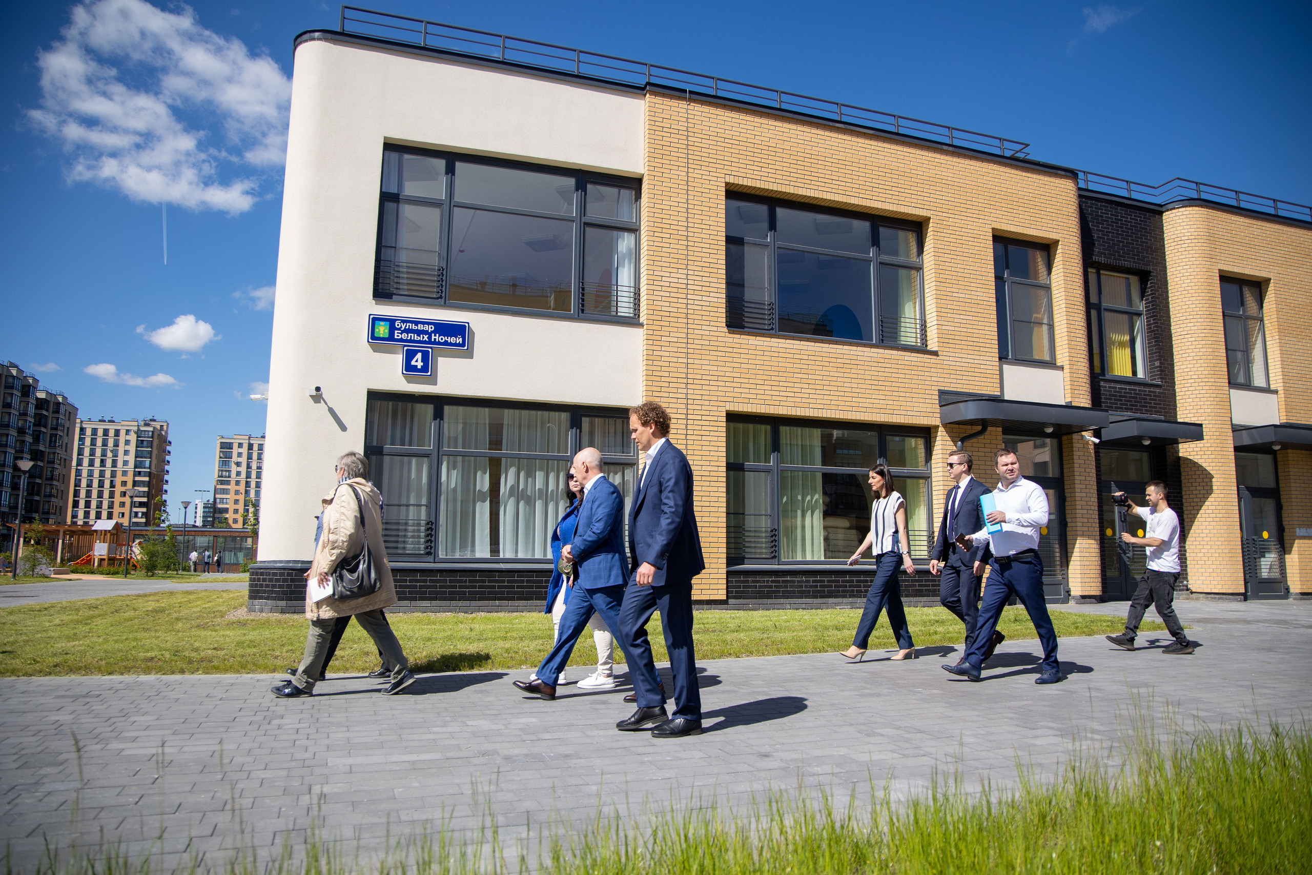 Строительный трест открытие детской площадки в ЖК «NEWПИТЕР»