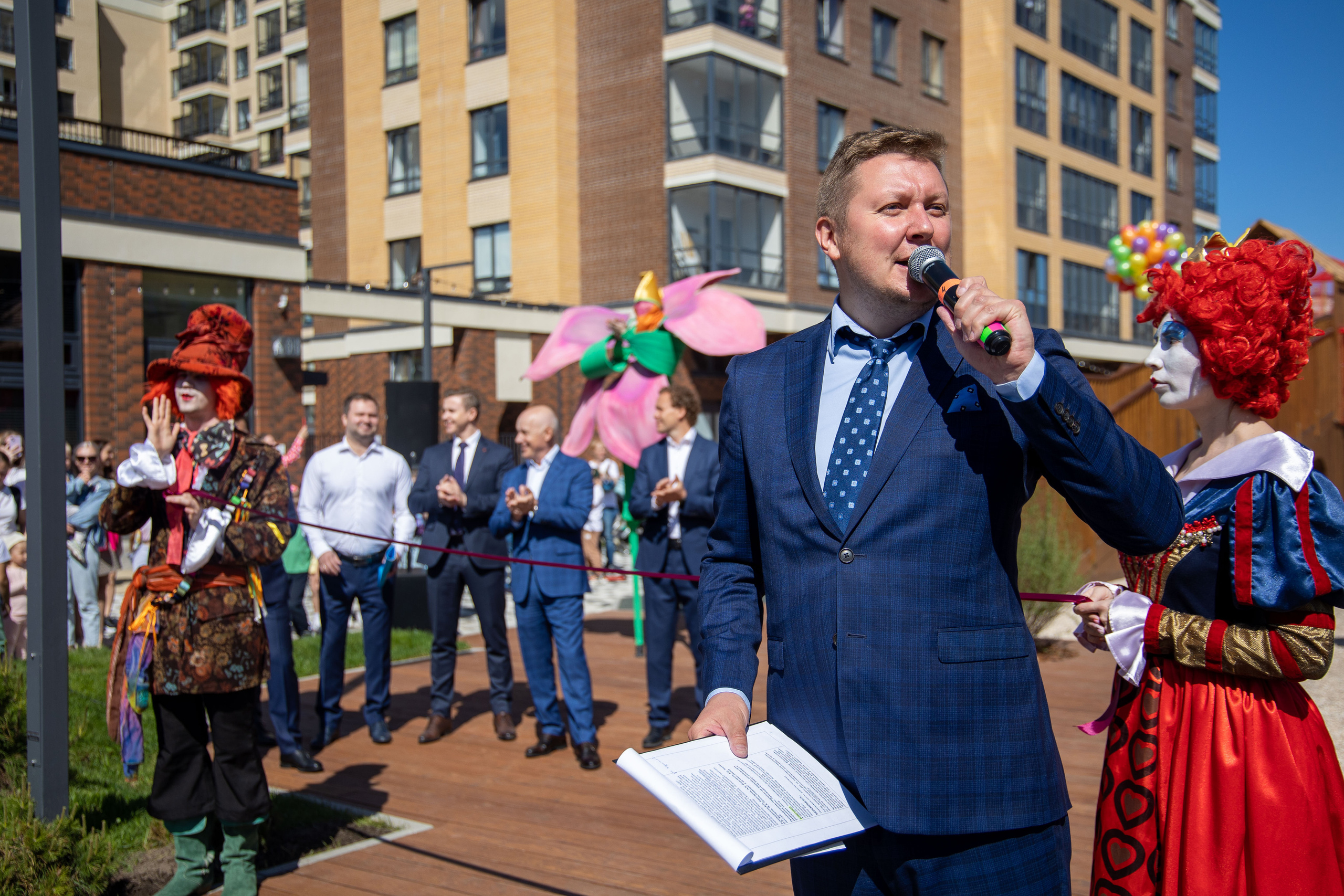 Строительный трест открытие детской площадки в ЖК «NEWПИТЕР»