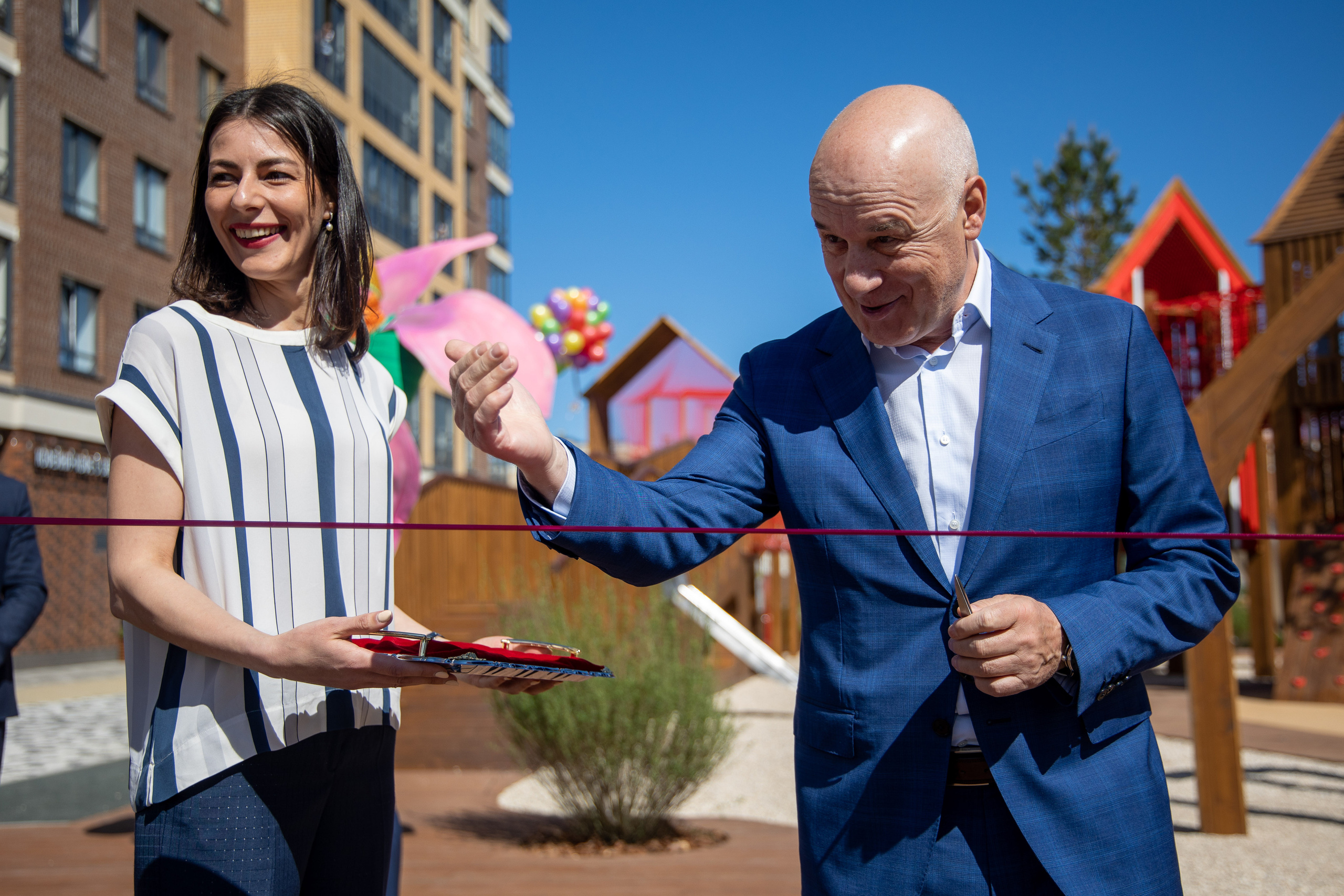 Строительный трест открытие детской площадки в ЖК «NEWПИТЕР»