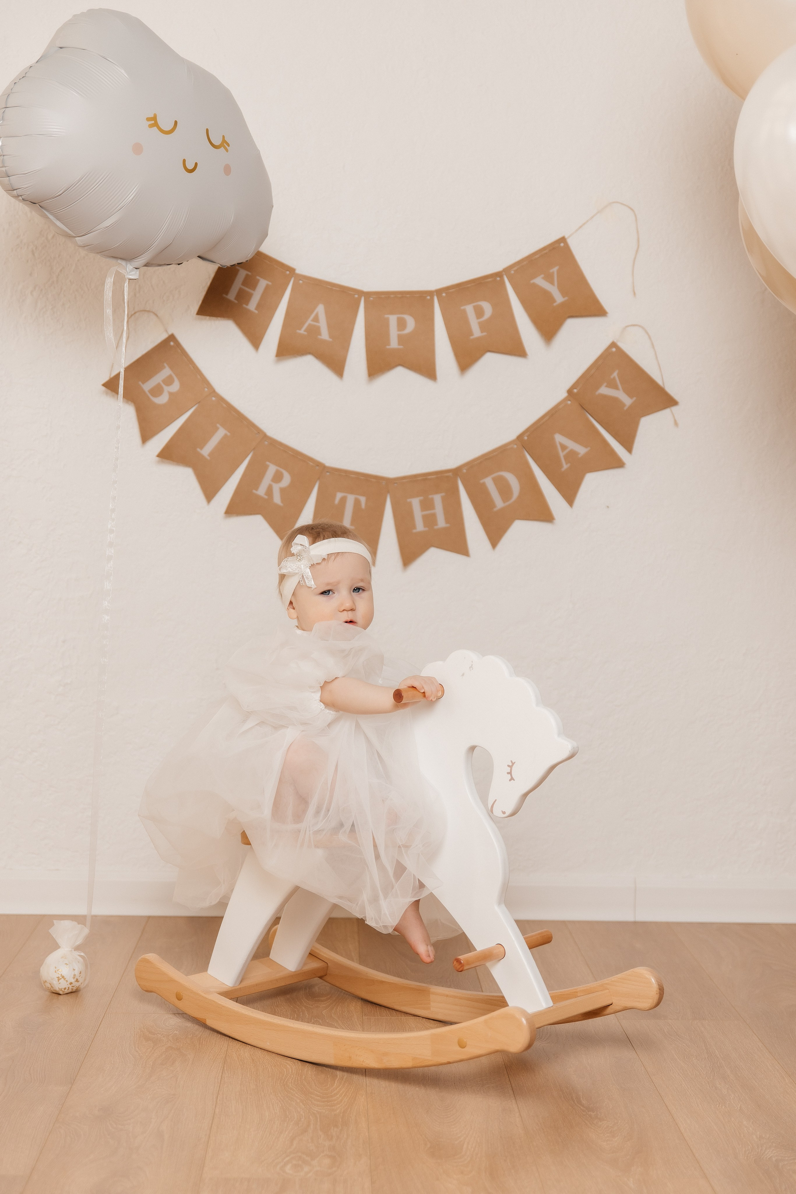 1 годик Есении. Профессиональный фотограф Кристина Искусных. Талдом- Москва