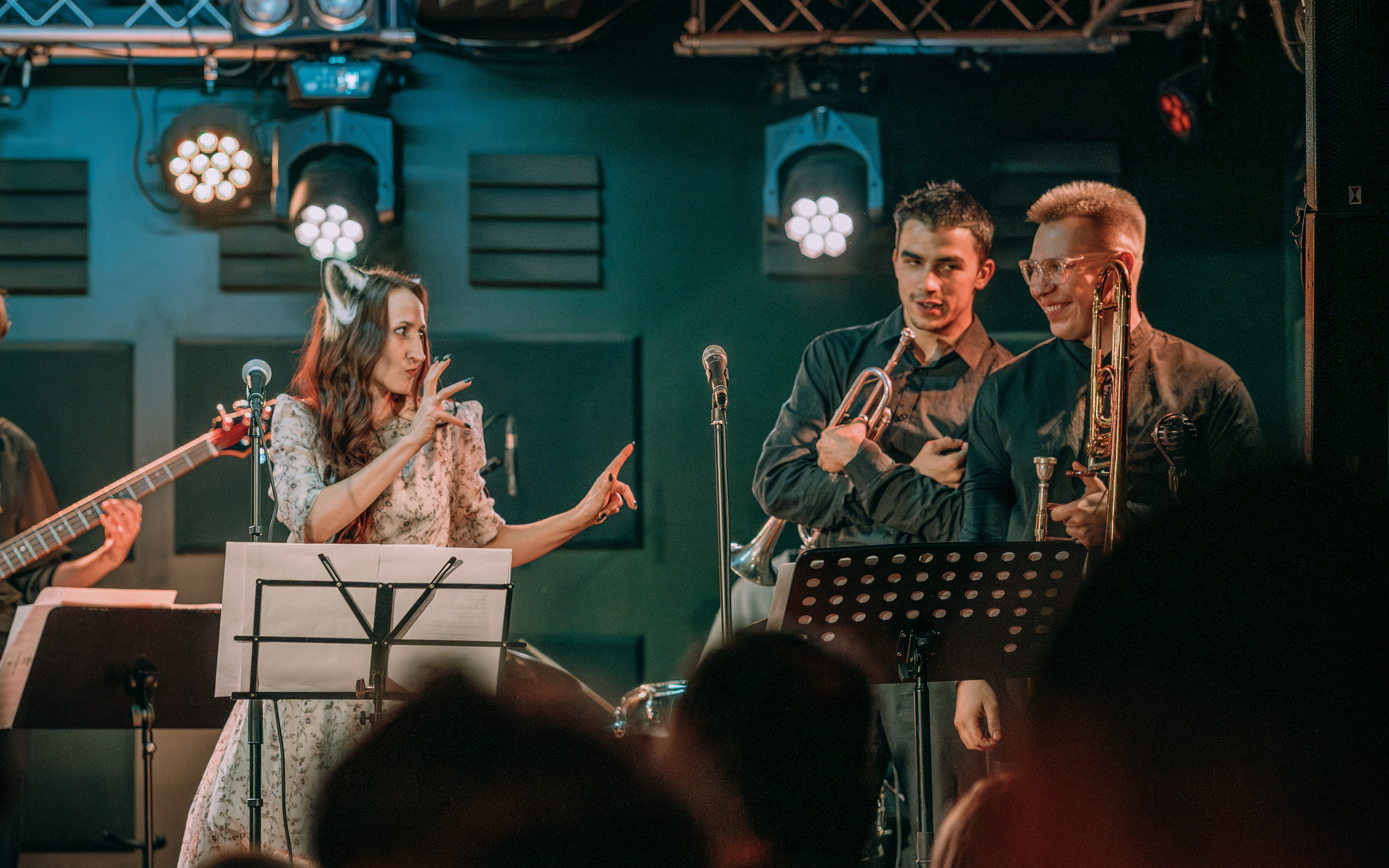 О нас. Леона Молотова & Stories Band. Авторские песни-сказки. Уроки вокала. Вокальная студия Soul Family Music Studio