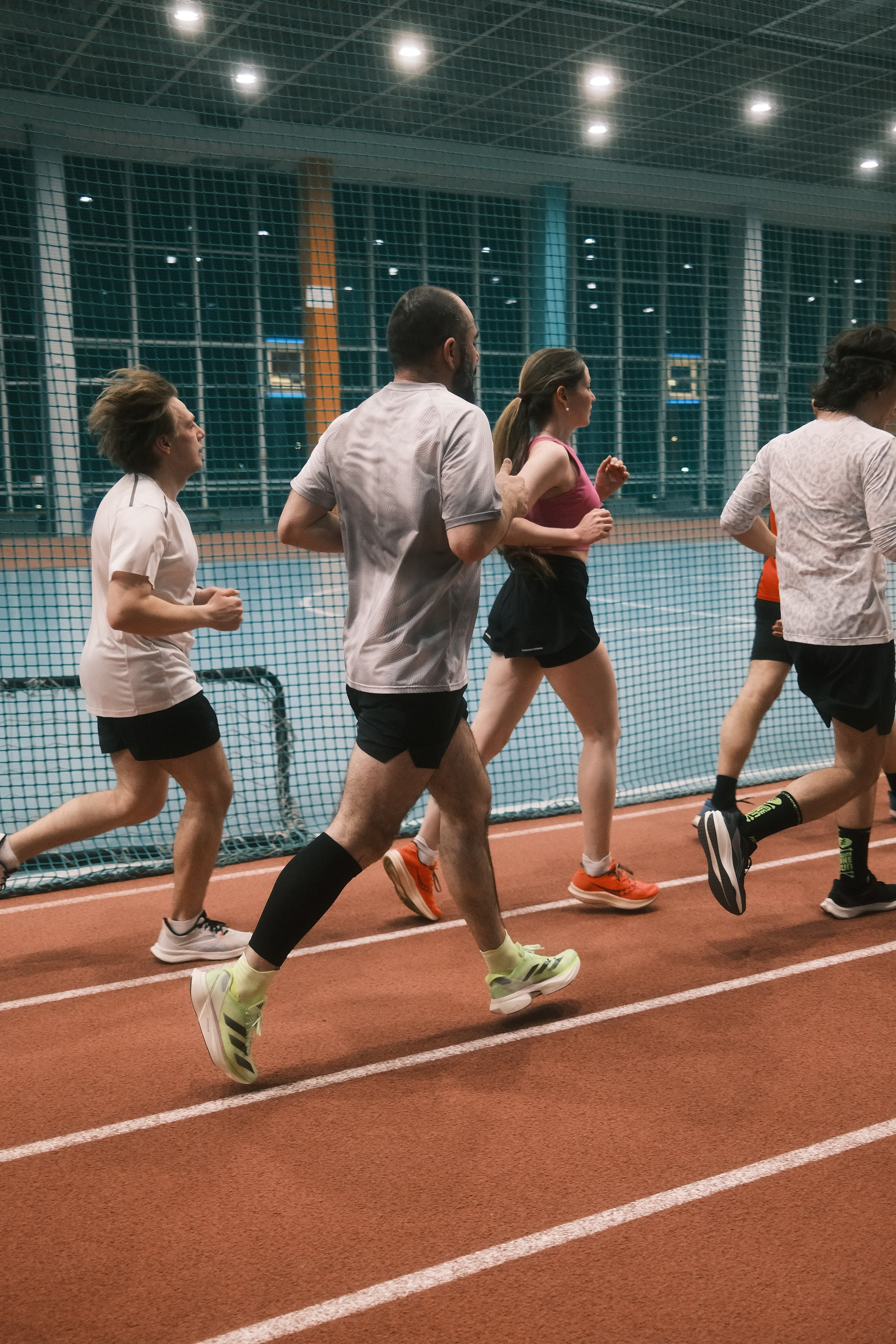 «Сбежим?». M. Neizvestniy — уличная и спортивная фотография