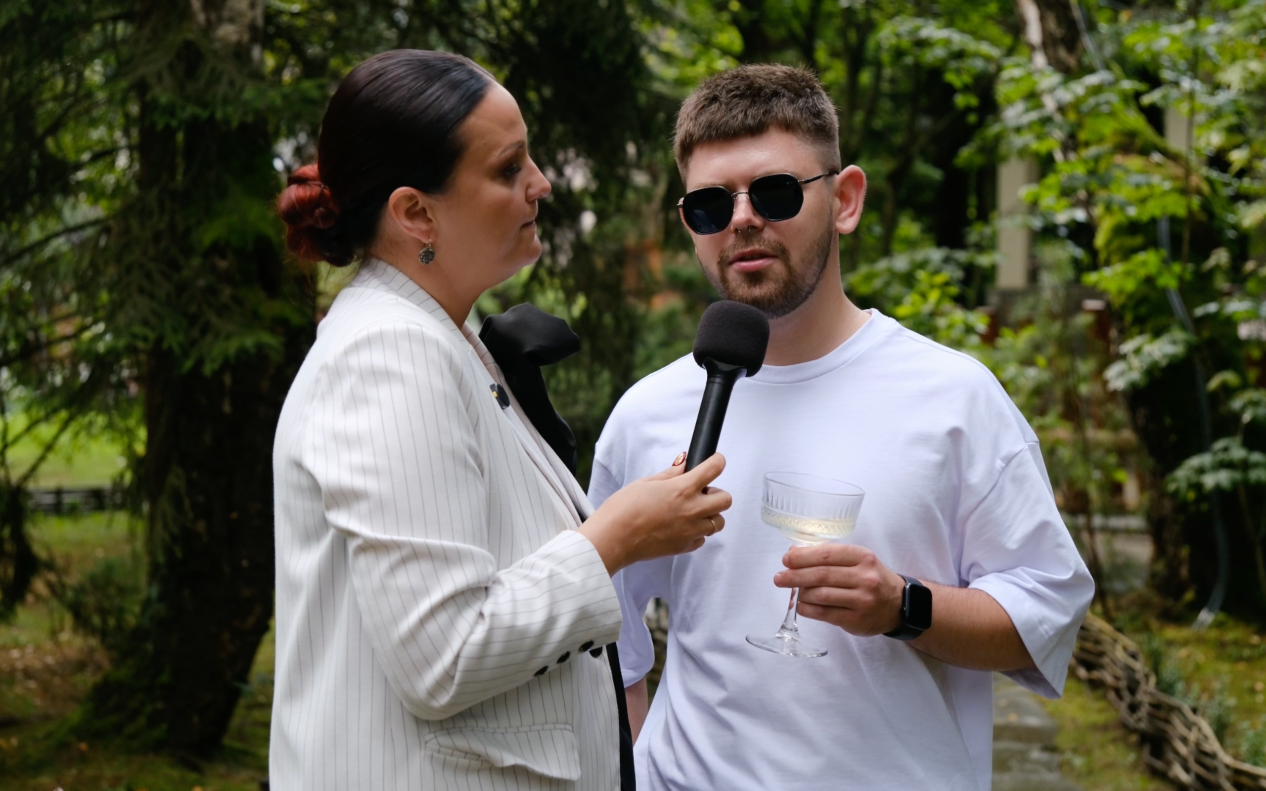 Свадебное SDE интервью на Лесной поляне. Репортажный видеограф Илья Сухоносиик