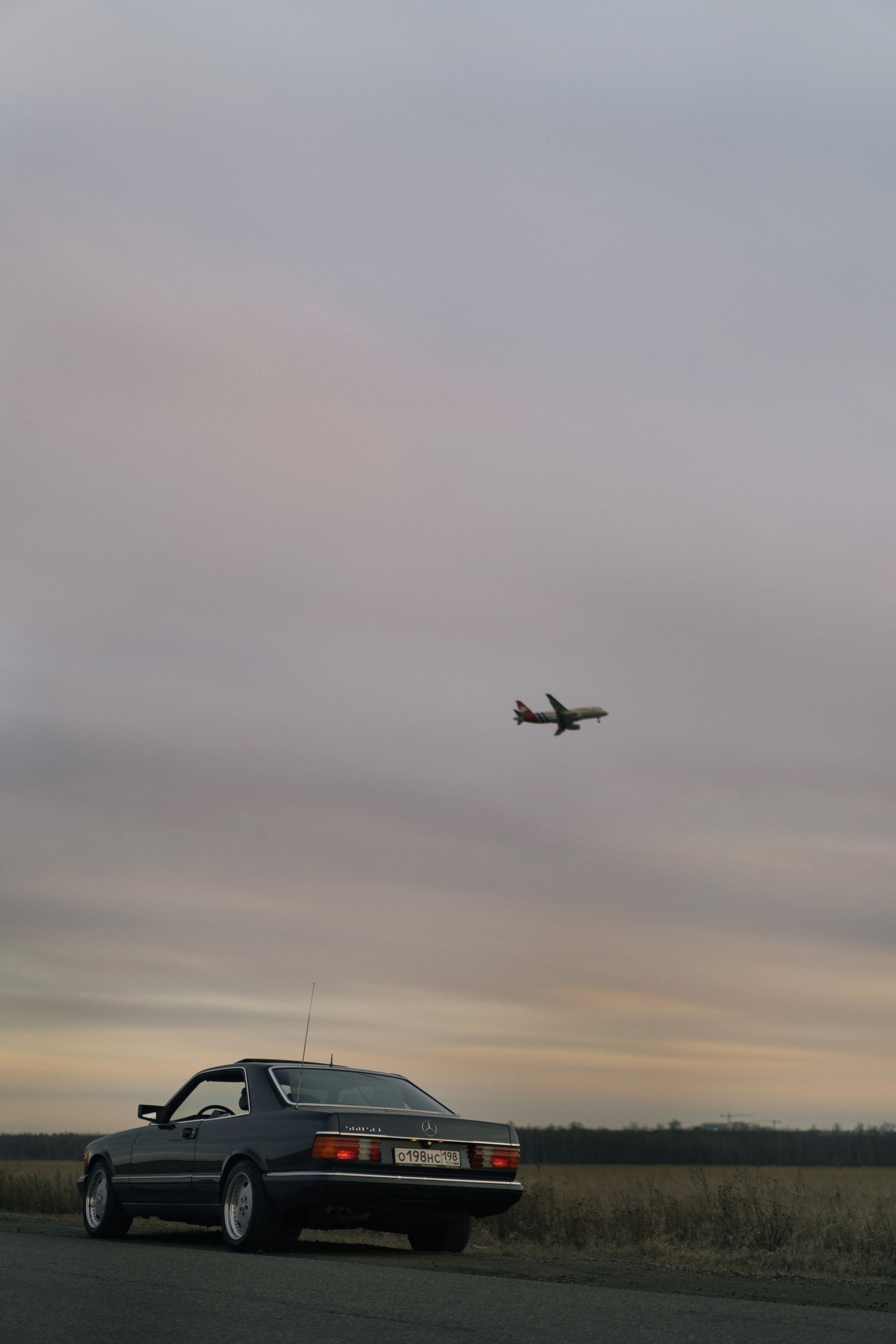 Mercedes-Benz 560SEC серии c126 признанная классика. Автомобильный фотограф Антон Цырулев