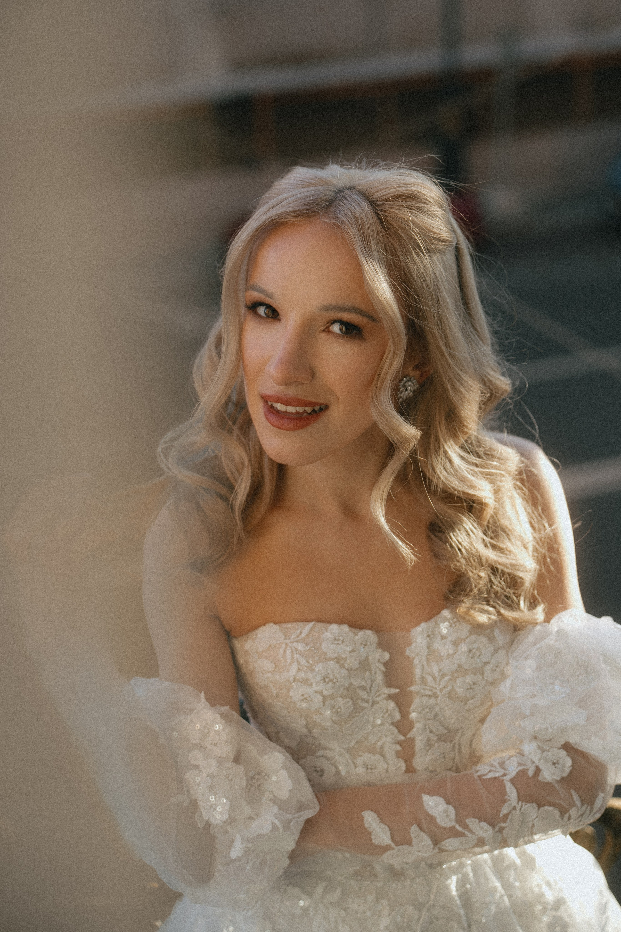 Свадебный фотограф Санкт-Петербург —Петергоф, Новая Голландия, Пушкин, Набережная Фонтанки, Английская набережная, Загс на фурштадской!Вечерняя свадьба в СПб: салют и первая танец молодоженов, профессиональный свет